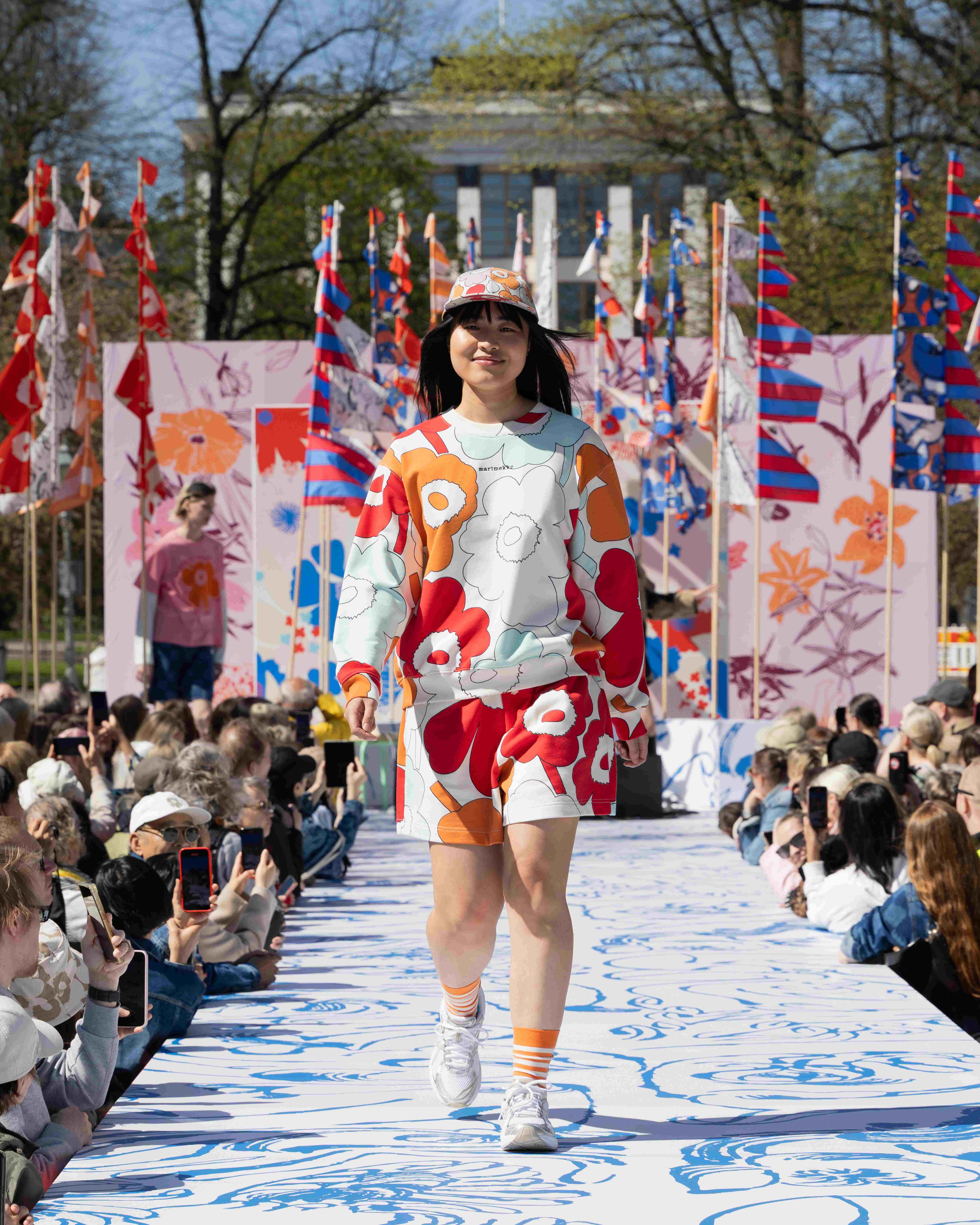 Model wearing set in Unikko print.