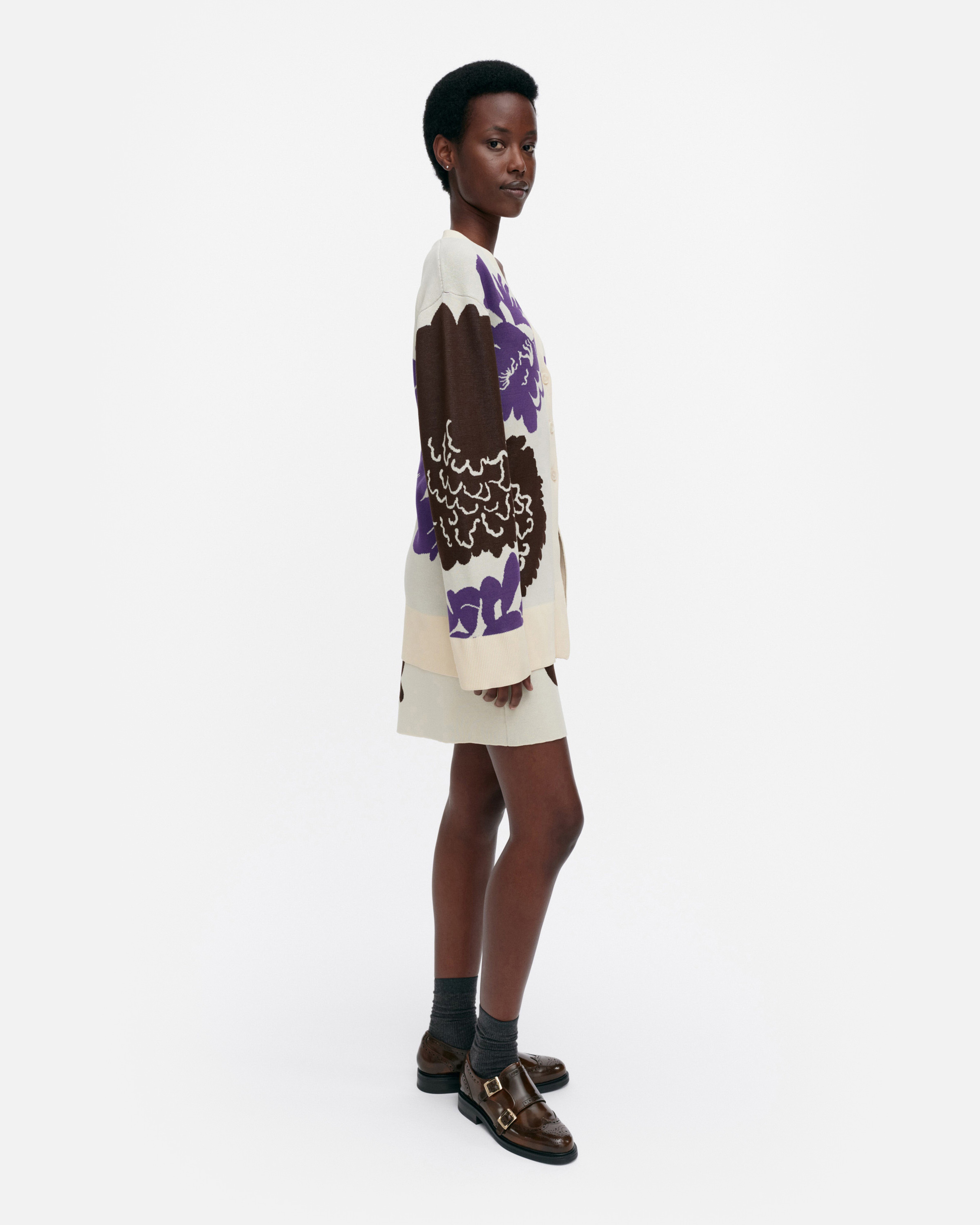 Lumoava Pioni, Knitted cardigan, light beige, brown, violet,