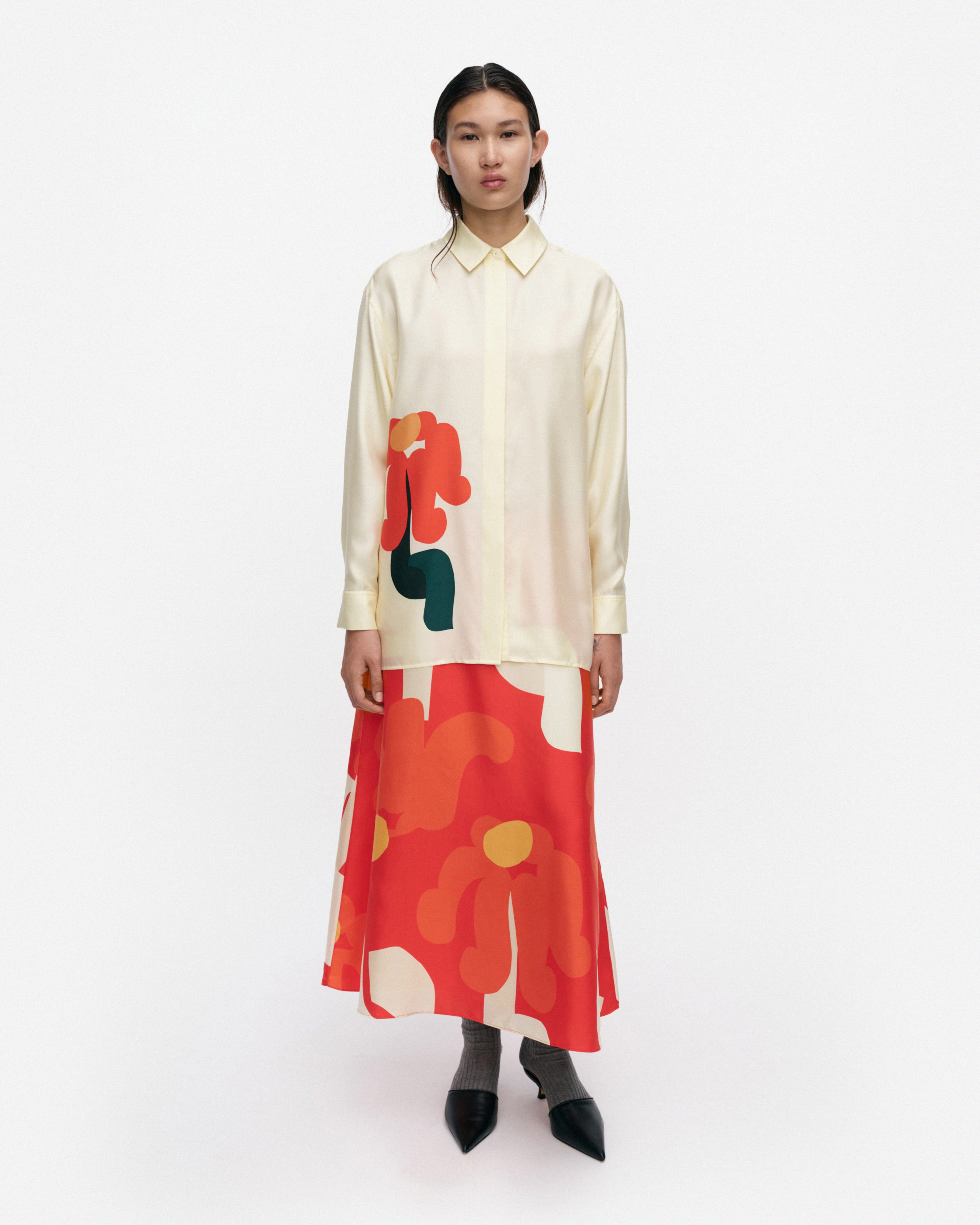 Koostumus Kukkahattu Silk skirt