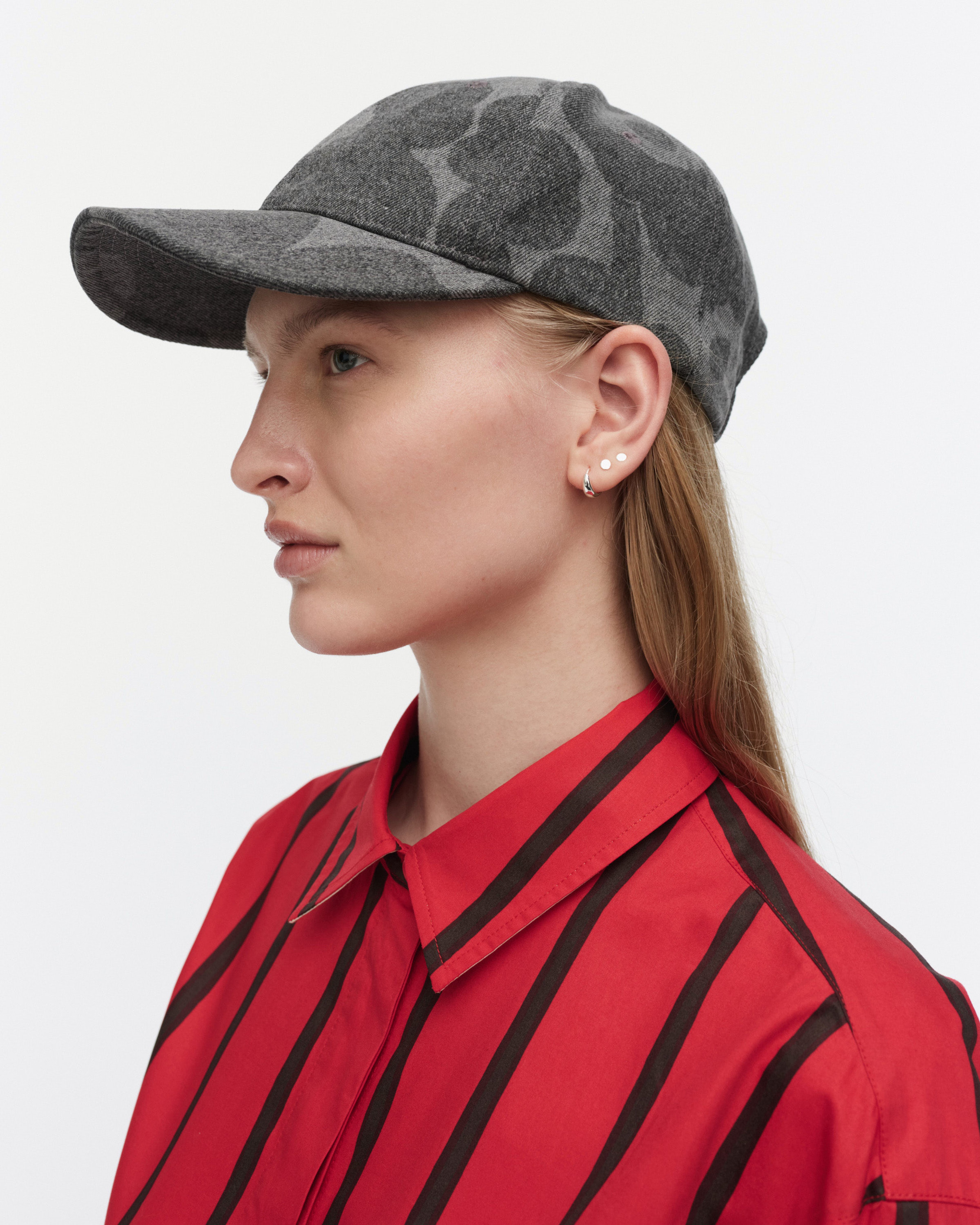 Säkeistö Unikko, Kioski cap, light grey,