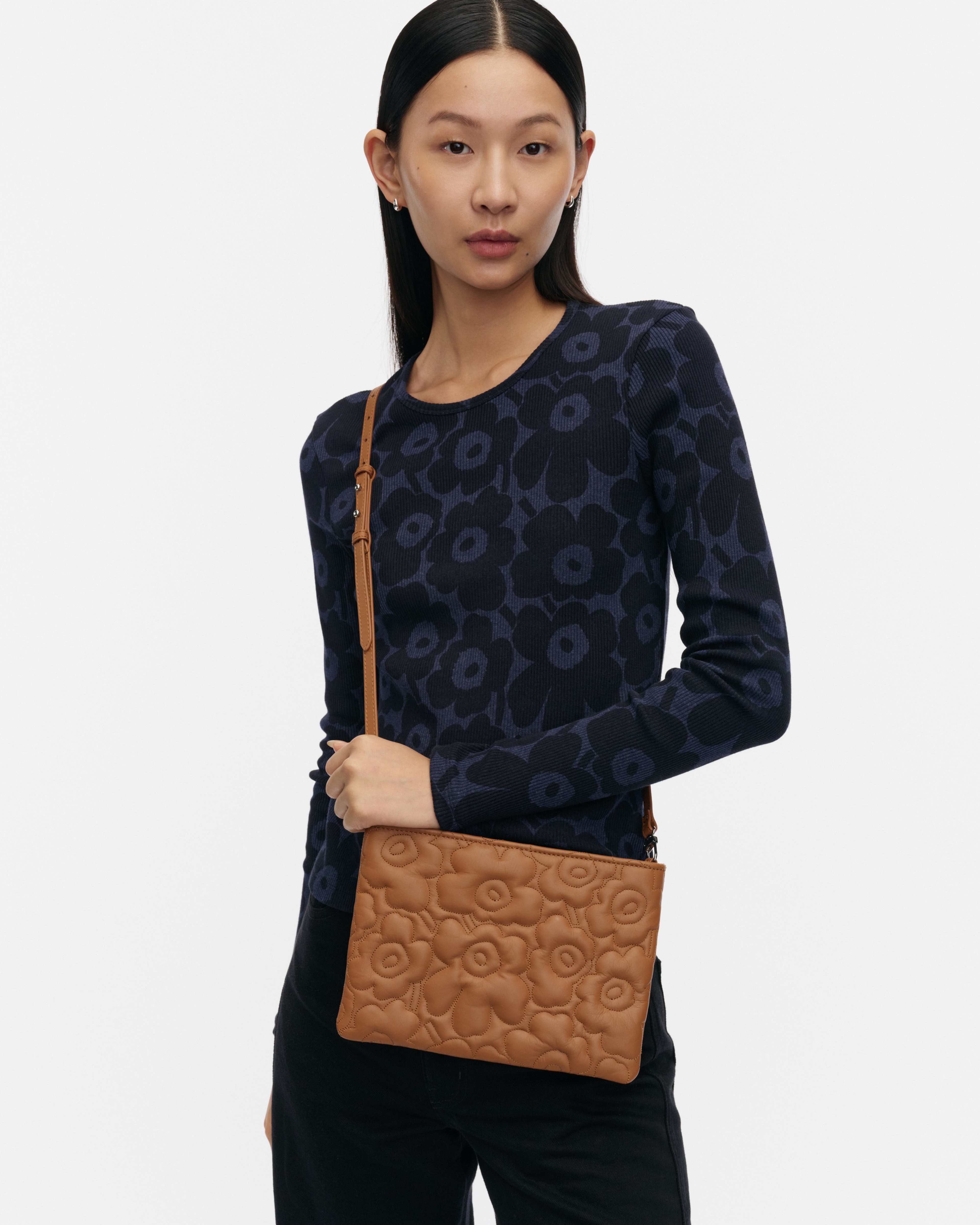Vieno Unikko, Bag, brown,