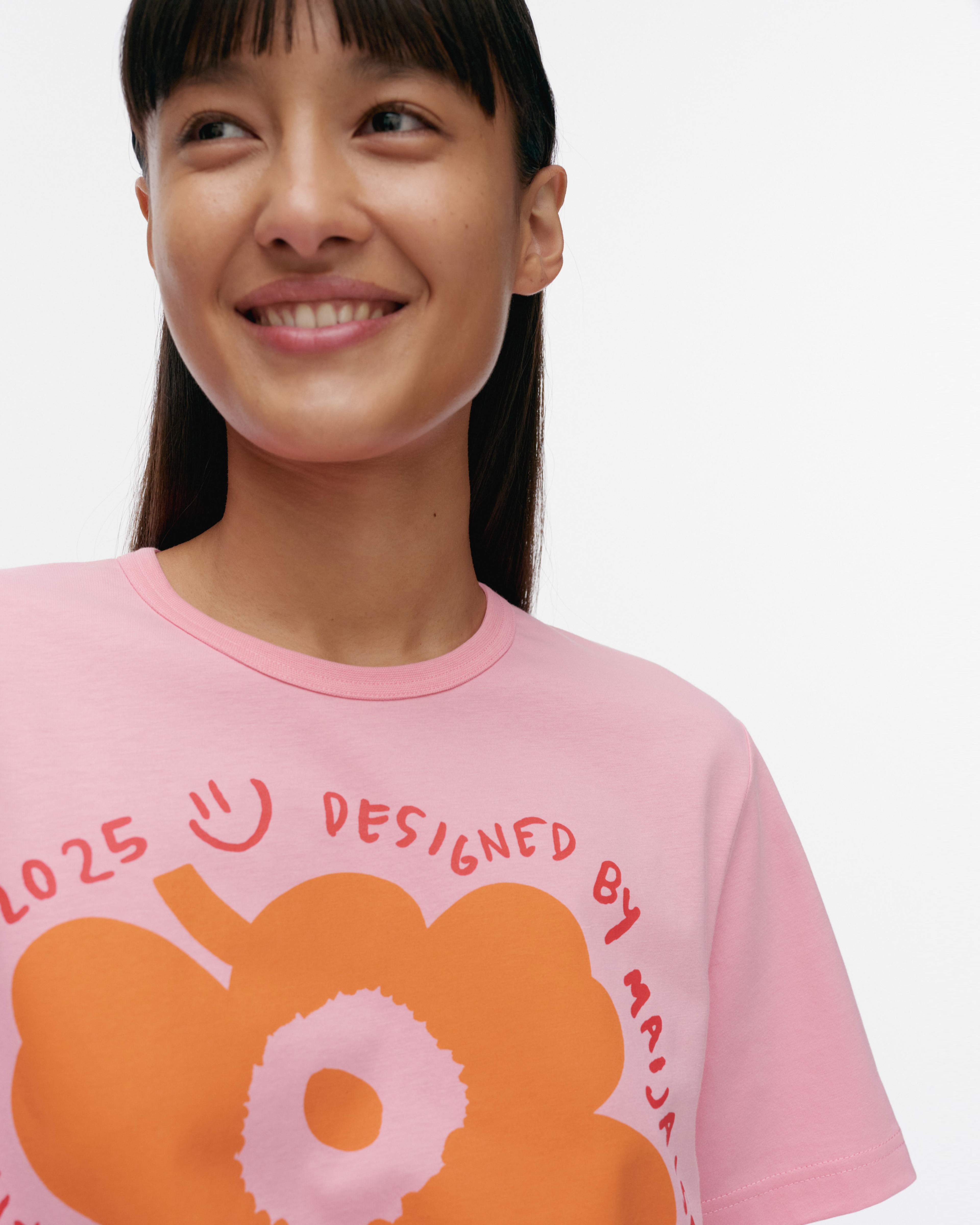 Erna Unikko Placement, Kioski t-shirt, pink, orange, red,