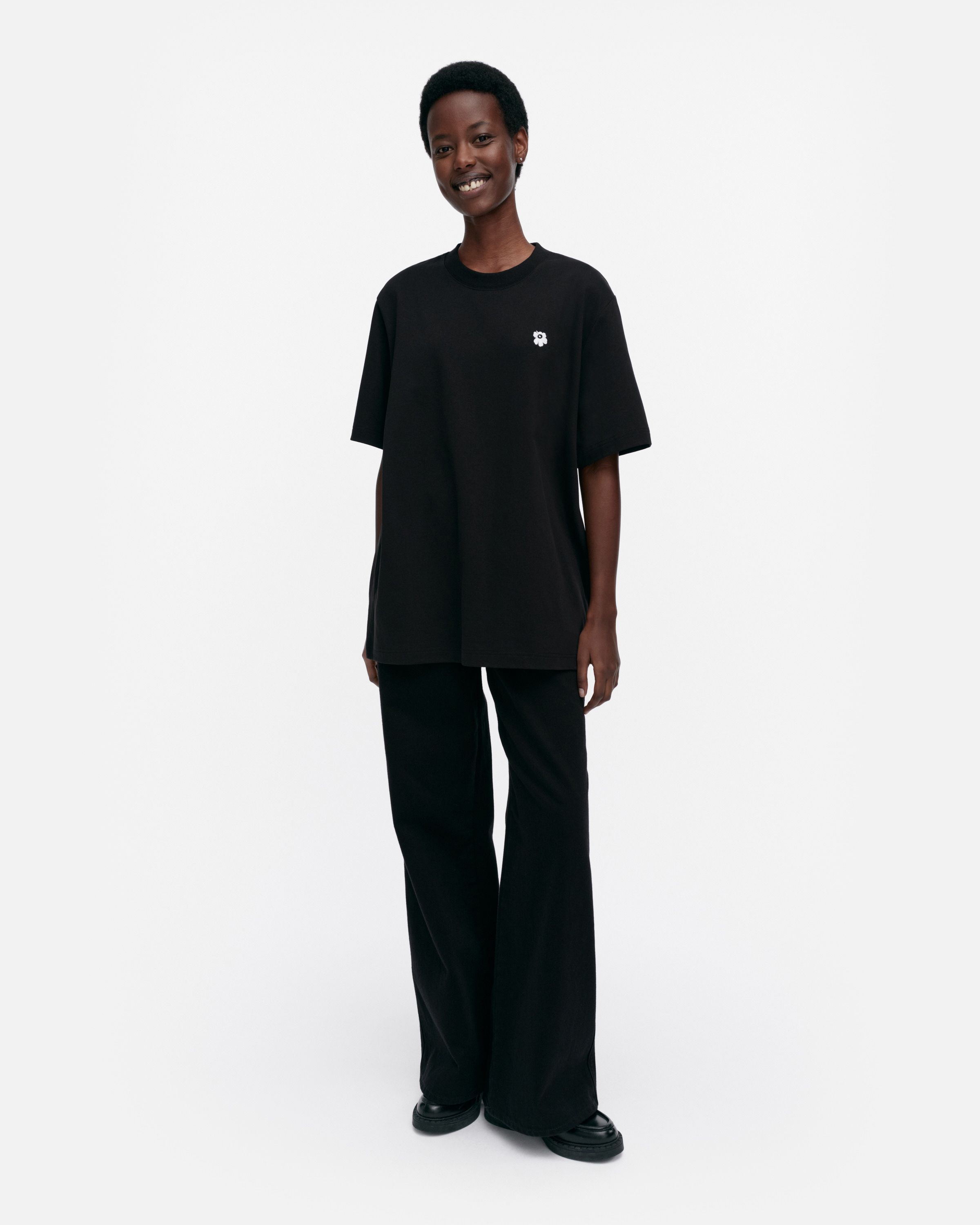 ブラウス シャツ torus Unikko / placement  t-shirt レディース メンズ Torus Unikko Placement T-shirt | Marimekko