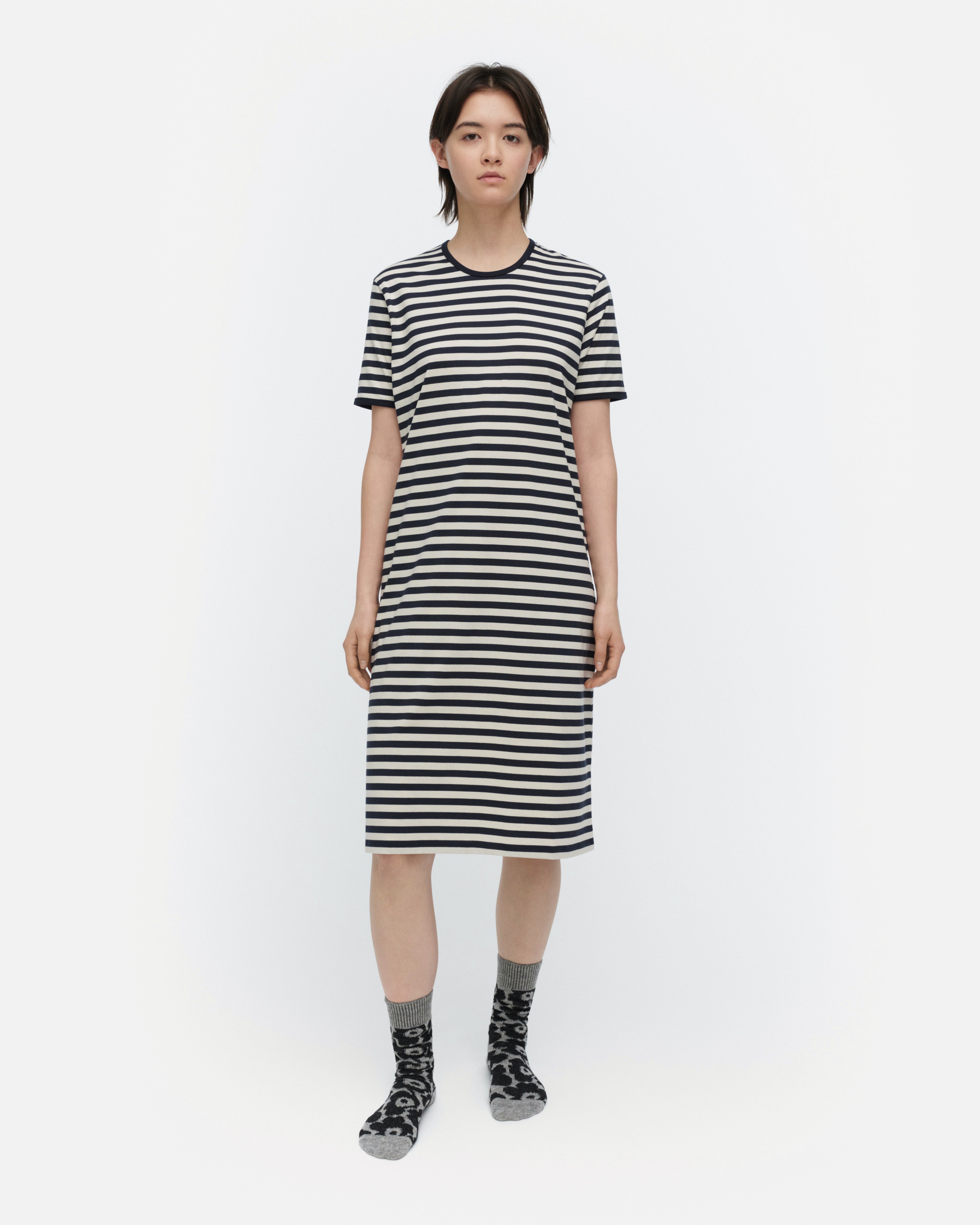 Hetta II Tasaraita, Nightgown, dark navy, off white,