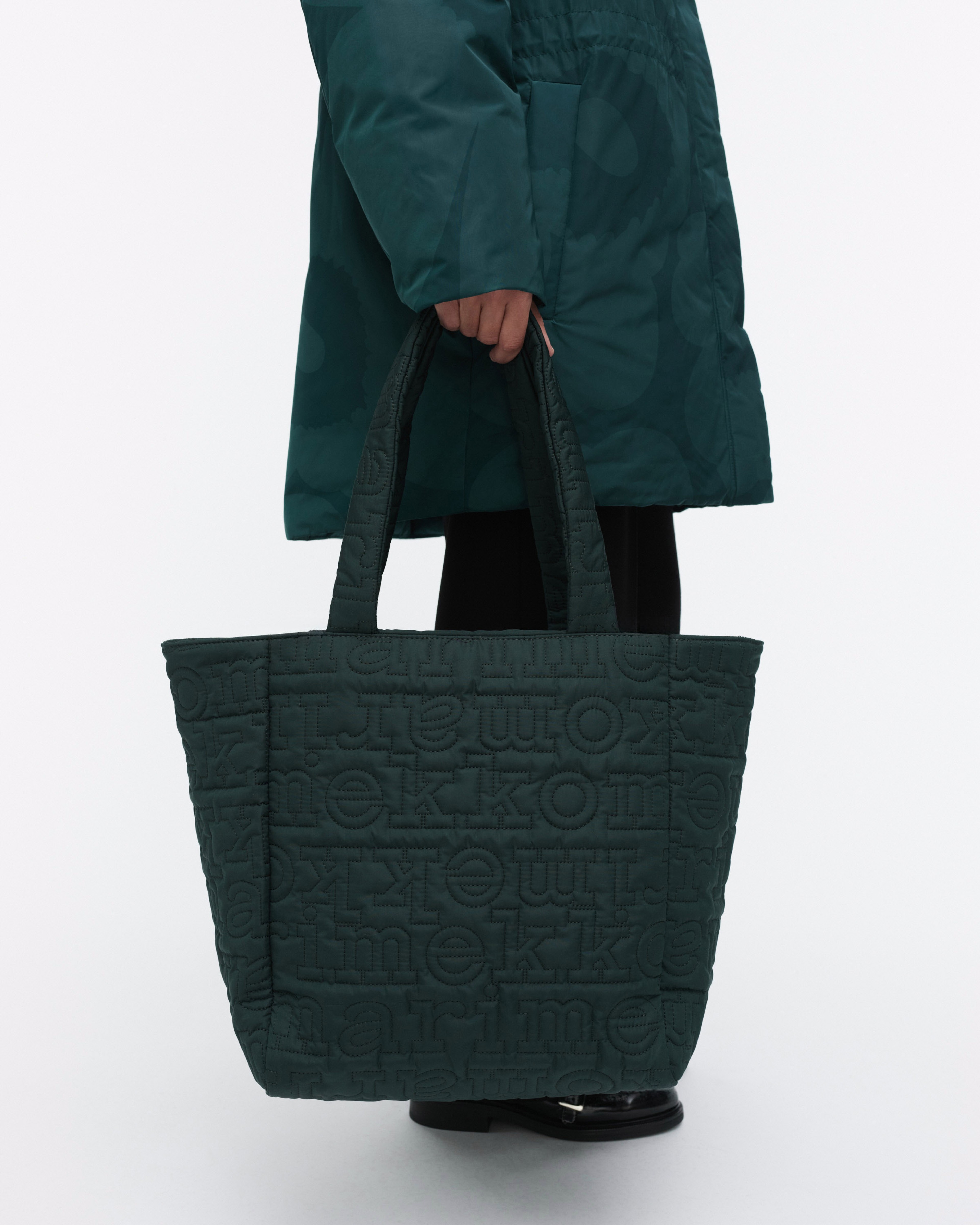 Joy Tote M Logo, Bag, dark green,