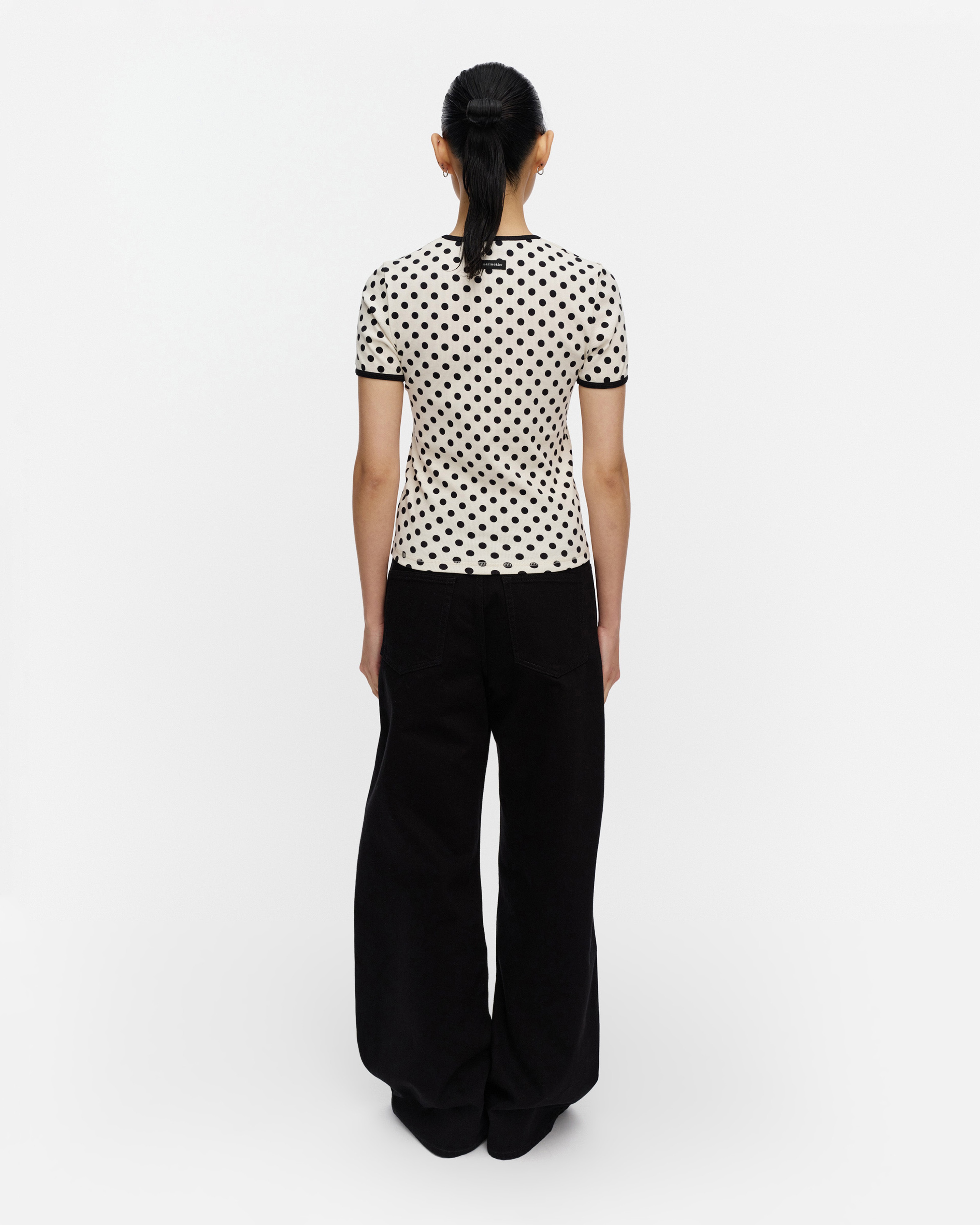 Kukkea Pallo, Kioski t-shirt, off white, black,