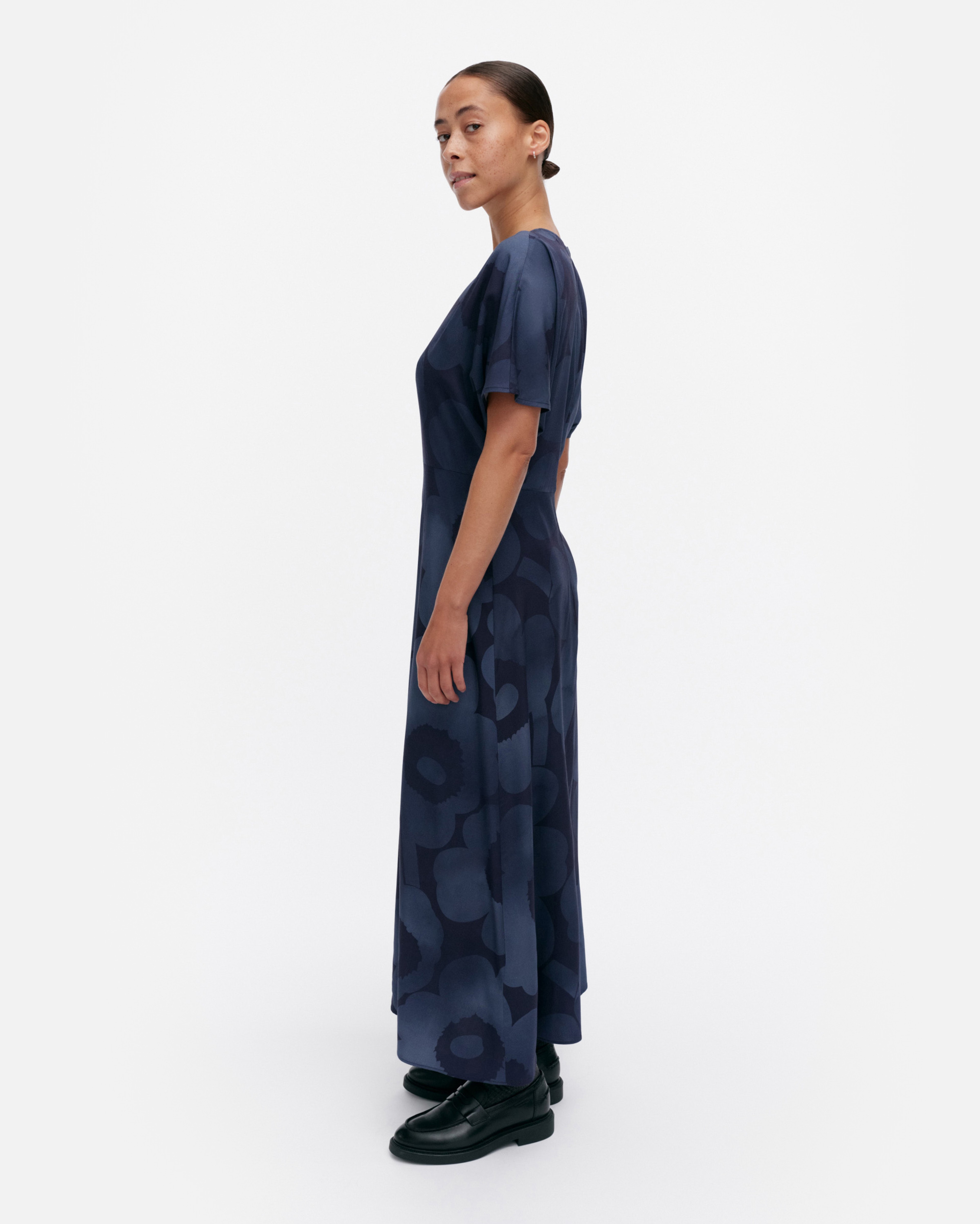 Heleä Akvarelli Unikko, Robe (modèle court), bleu foncé, bleu,