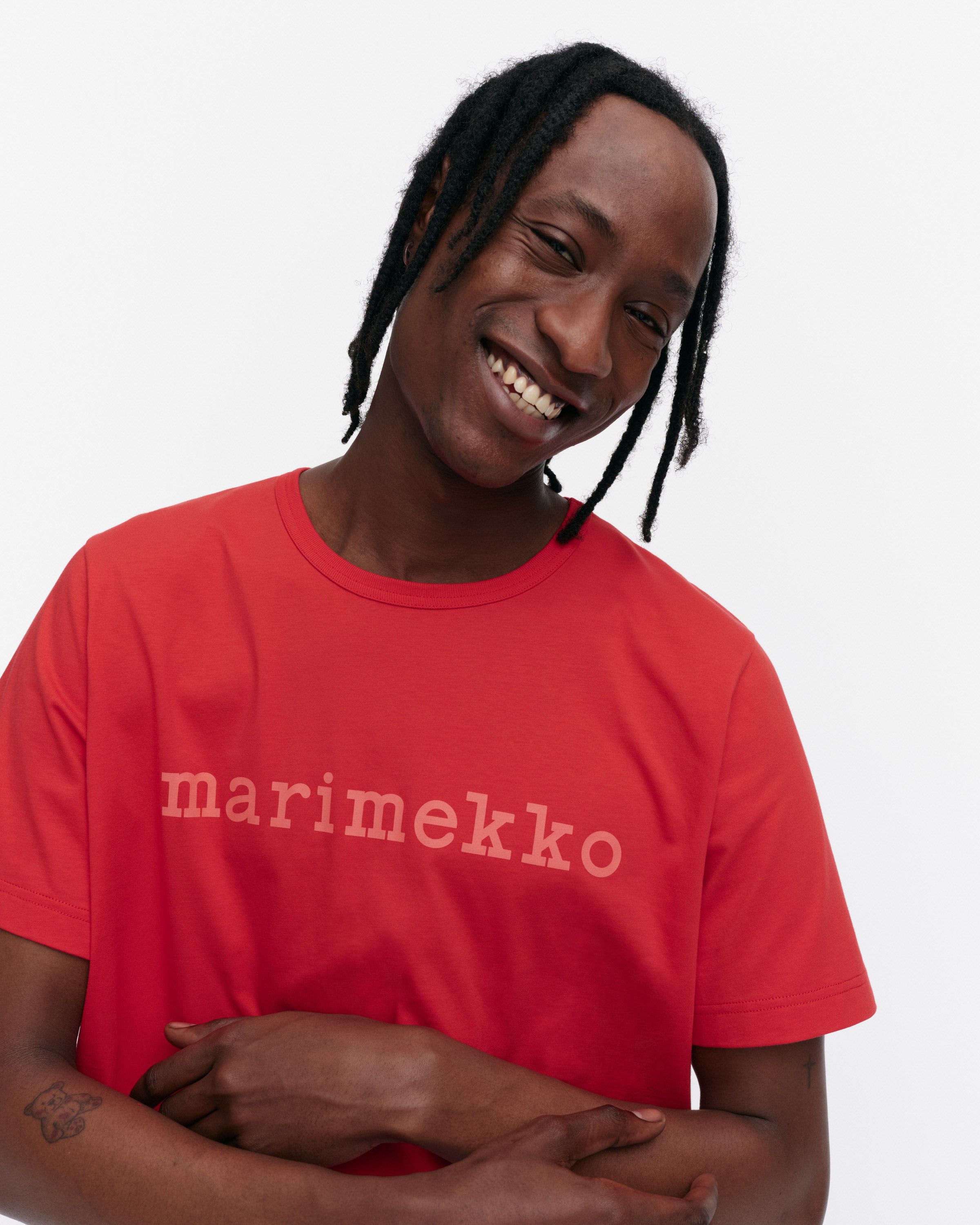Vihne Logo Placement Kioski t-shirt | Marimekko