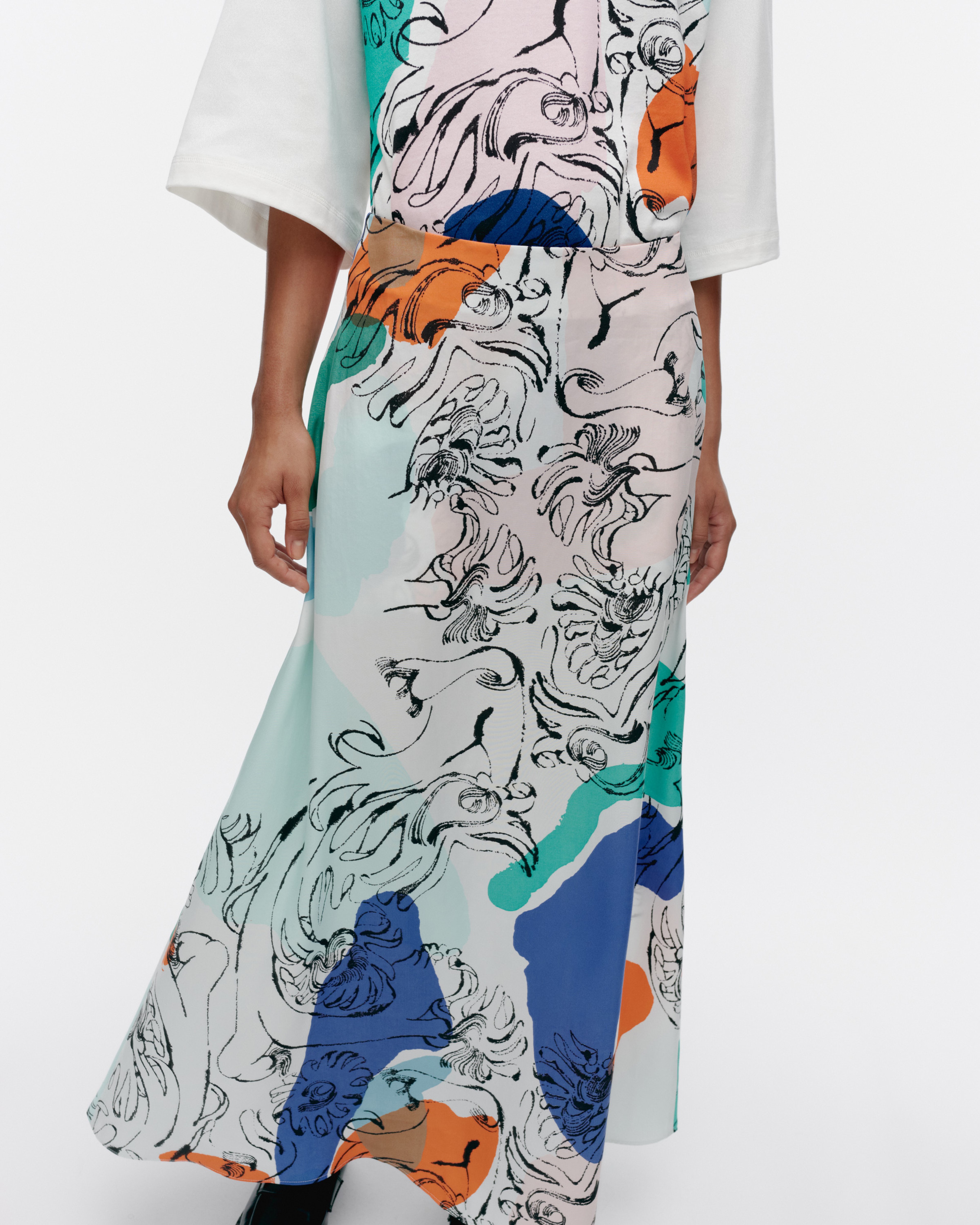 Keveä Blomblom, Skirt, off white, blue, green, red,