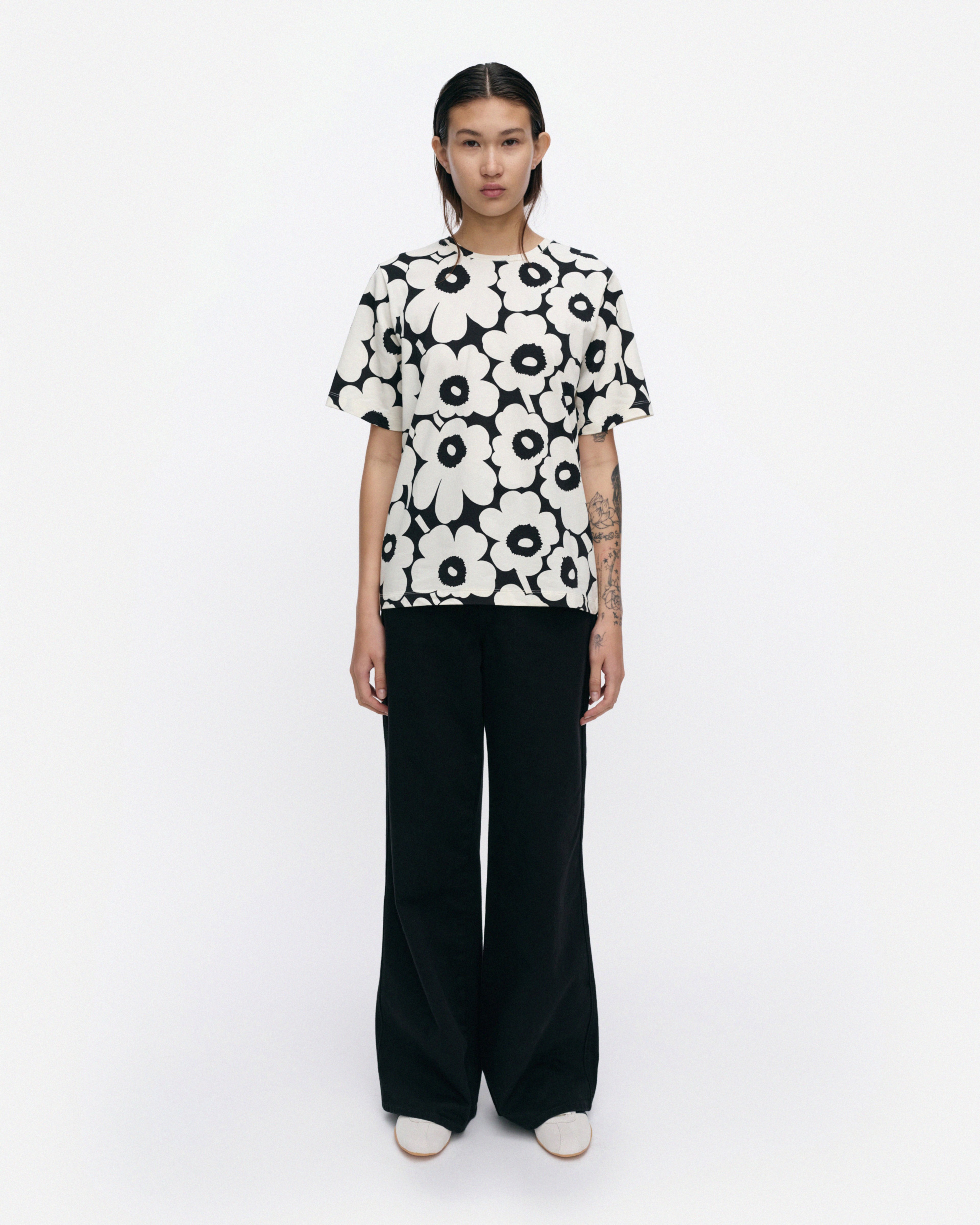 Tunnit Unikko, T-shirt, black, off white,