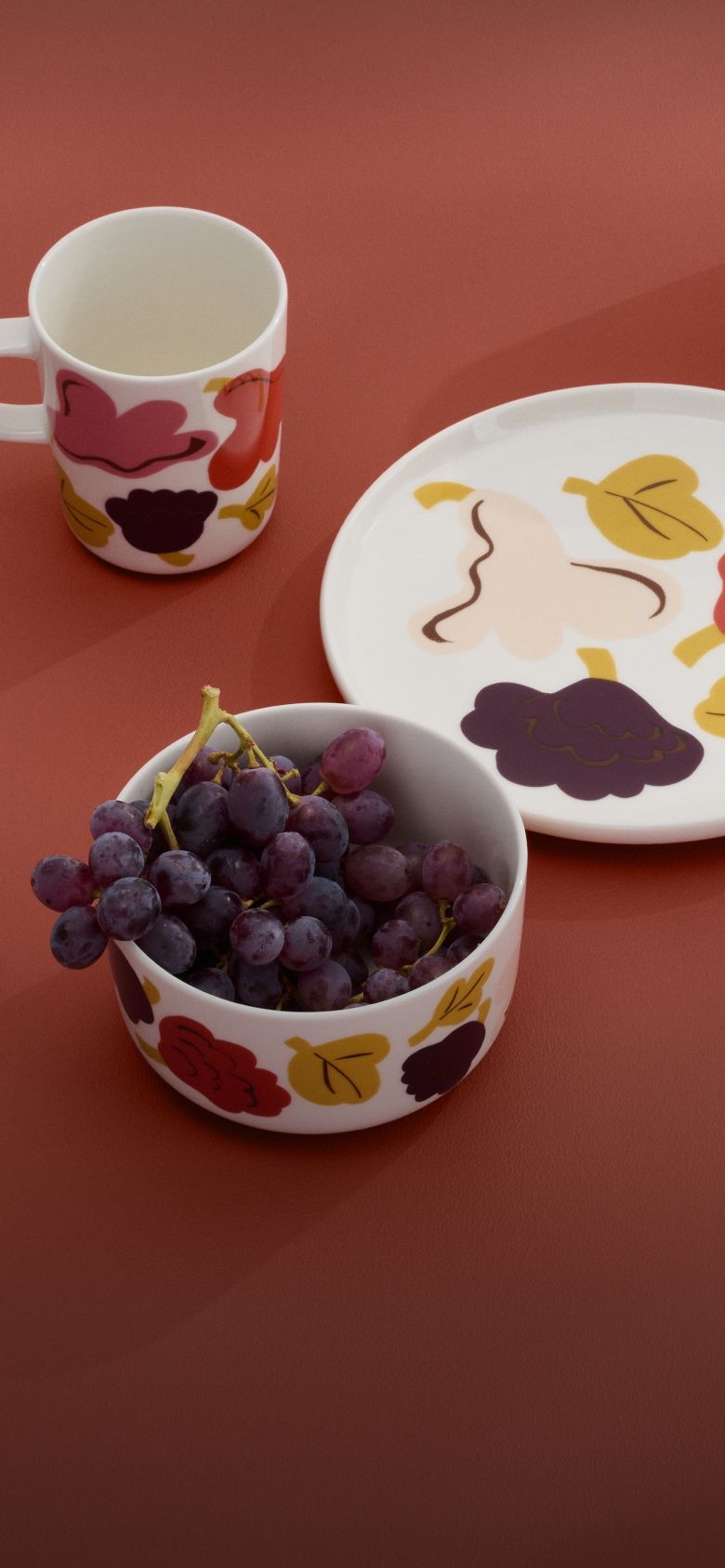 Marimekko tableware Kukasta kukkaan pattern