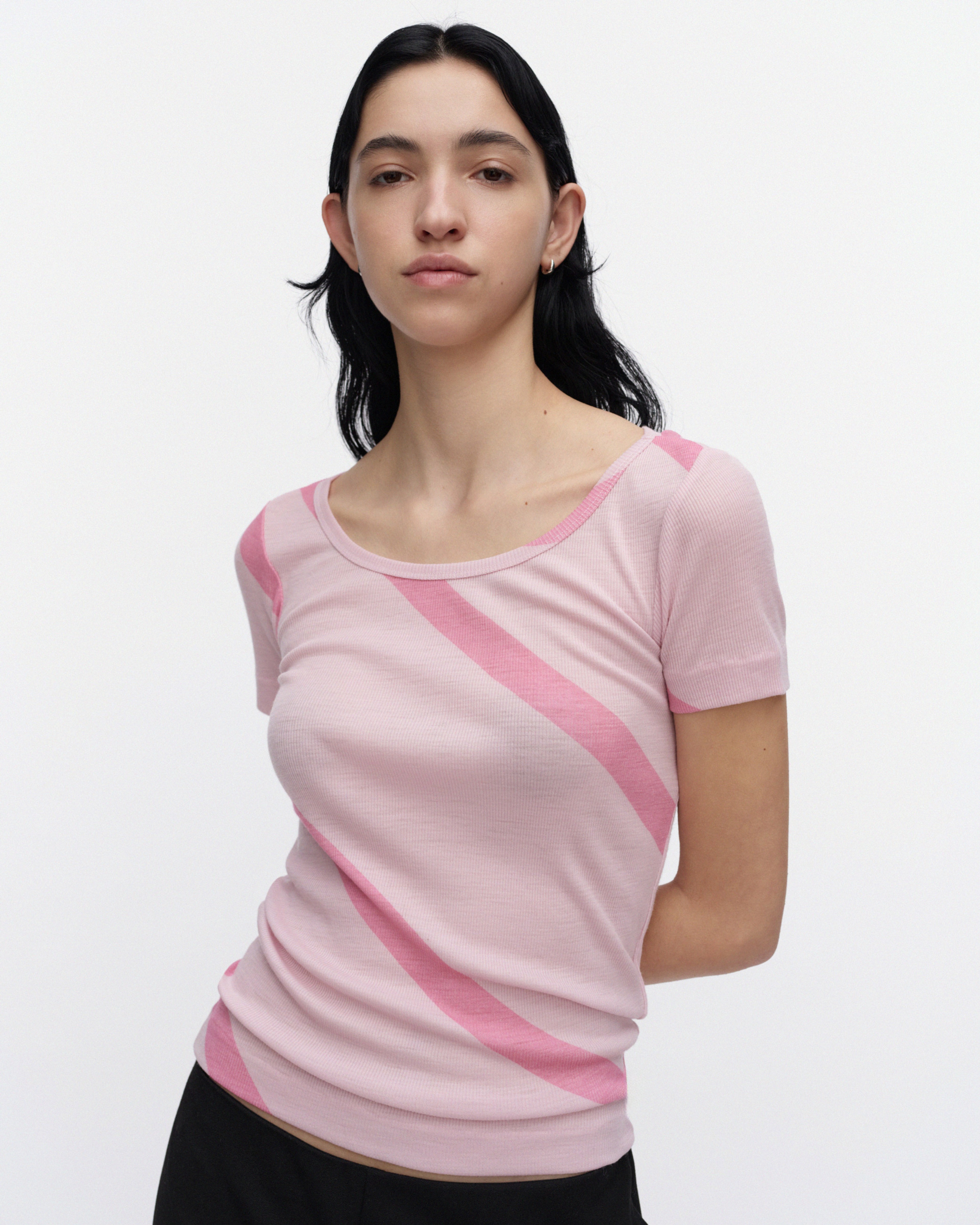 Liituma Basso, Wool rib t-shirt, light pink, rose,