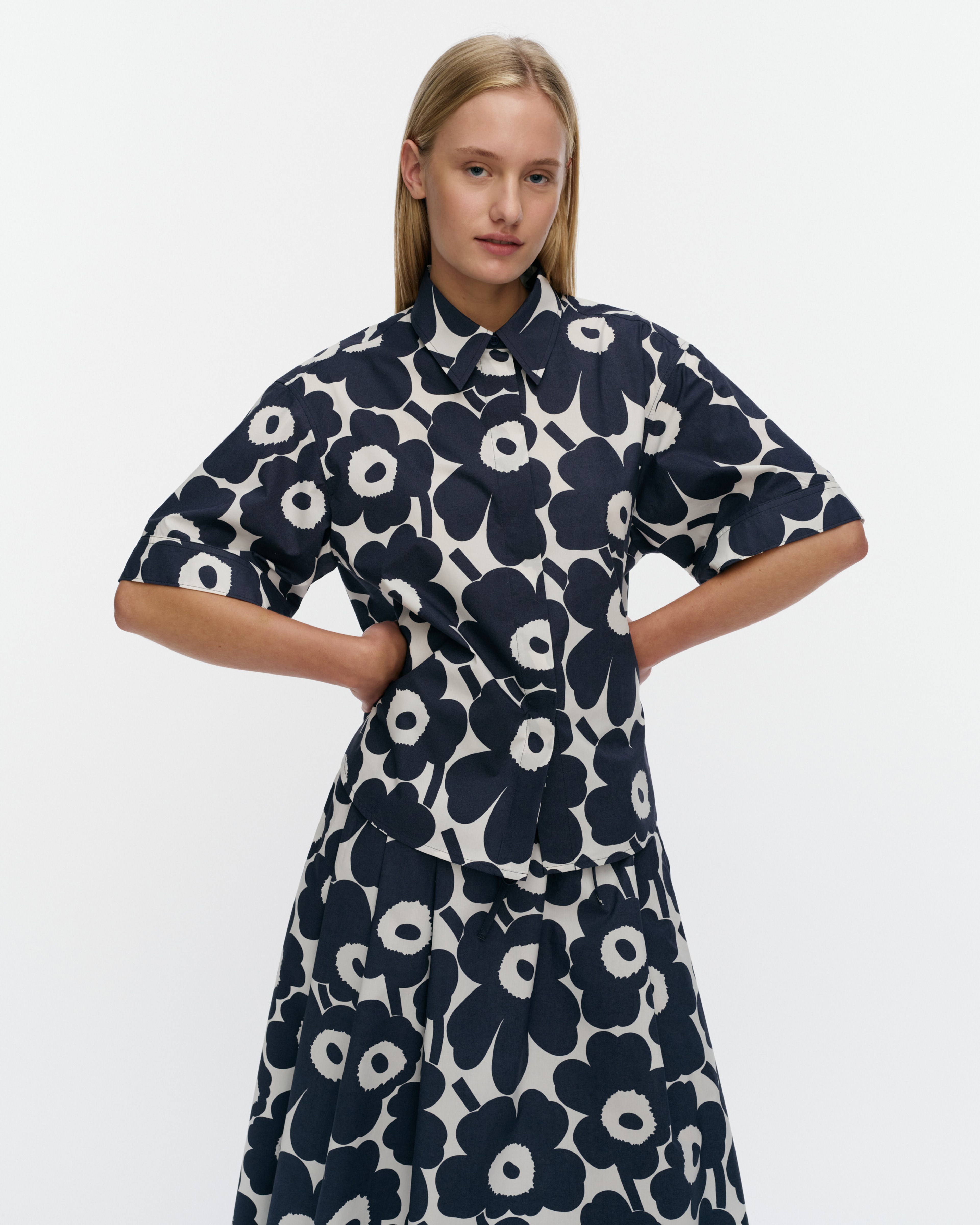 Standardi Unikko, Shirt, dark blue, off white,
