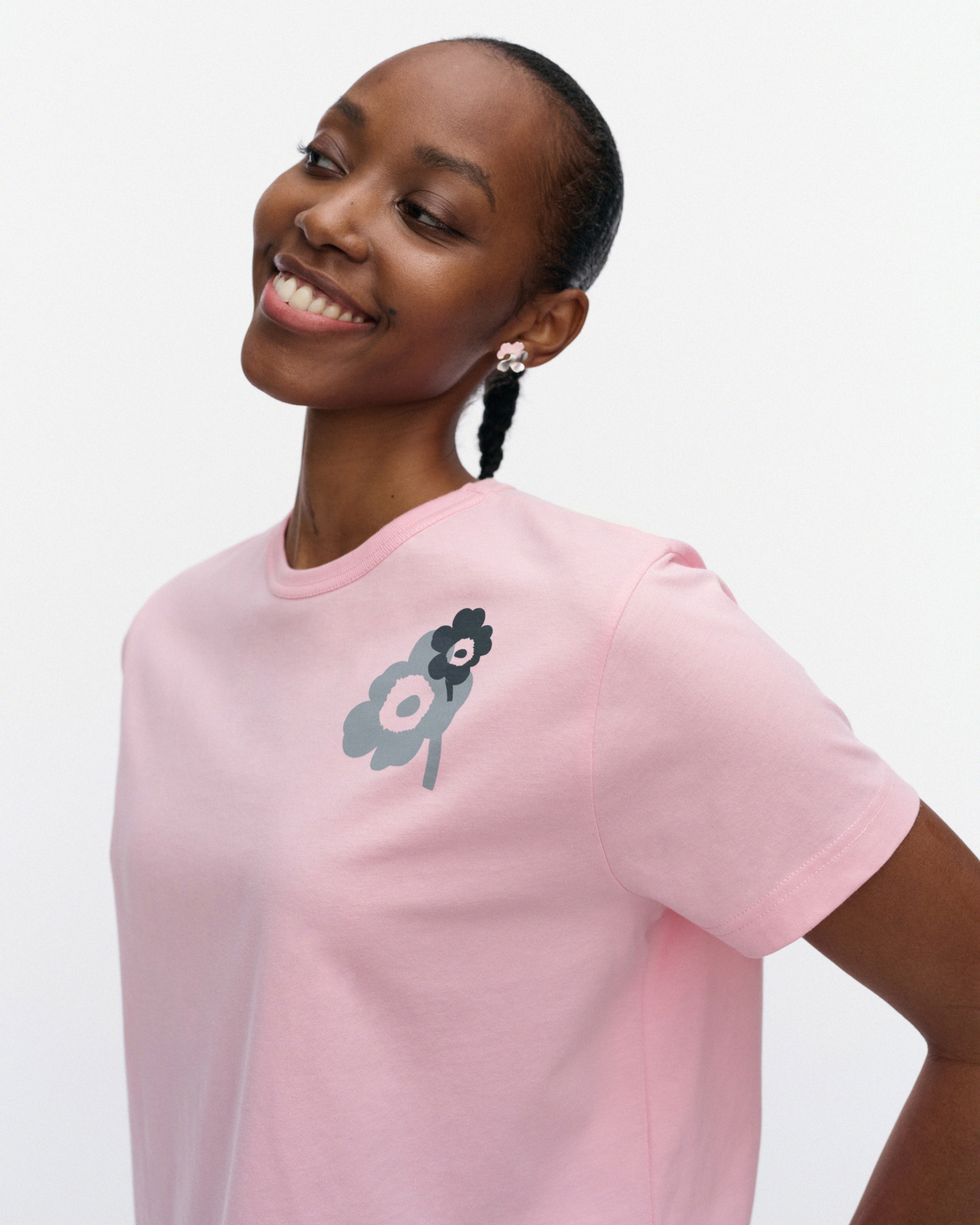 Rauha Unikko Placement, Kioski t-shirt, light pink, grey, dark grey,