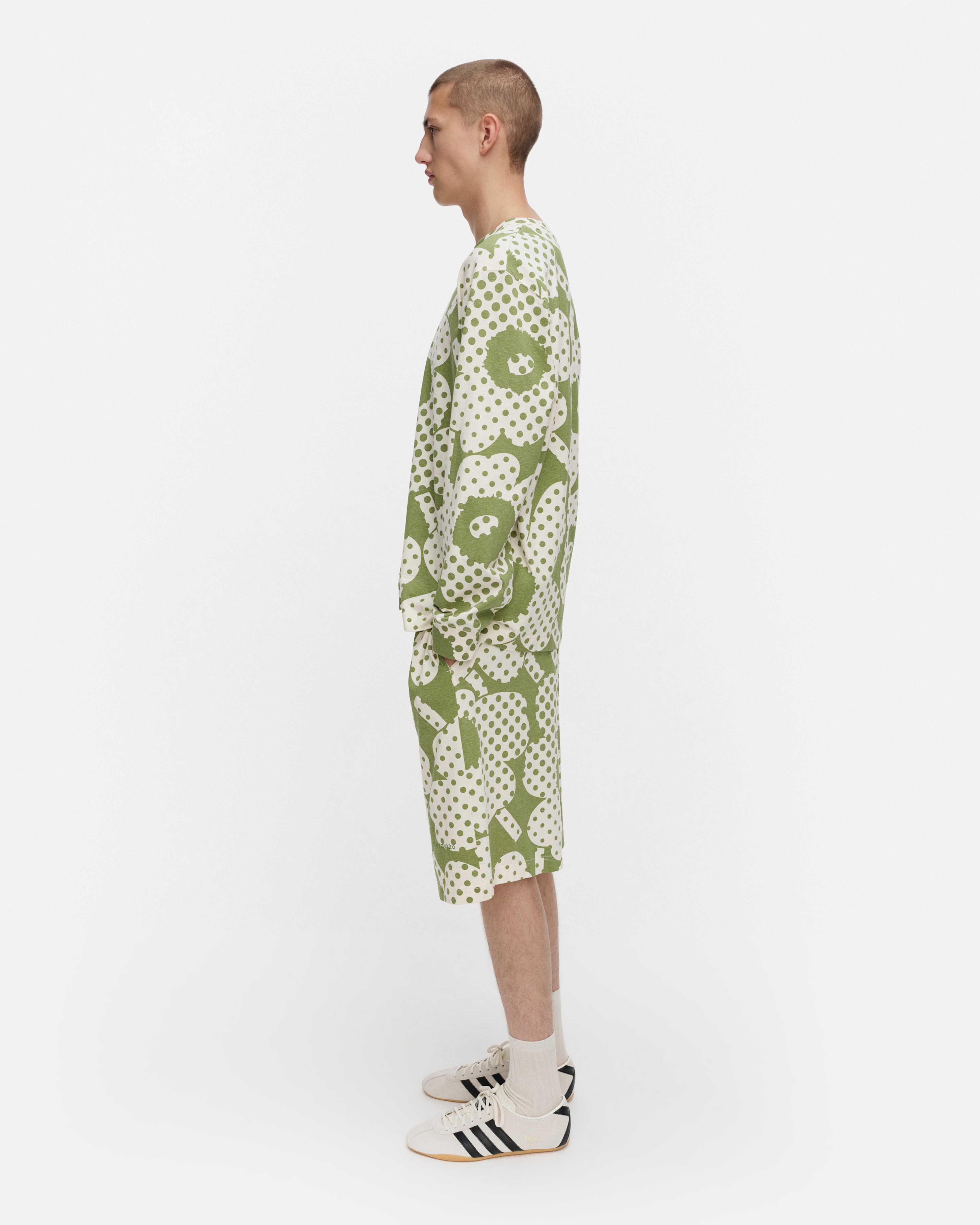 Naapuri Unikko, Kioski shorts, green, off white,