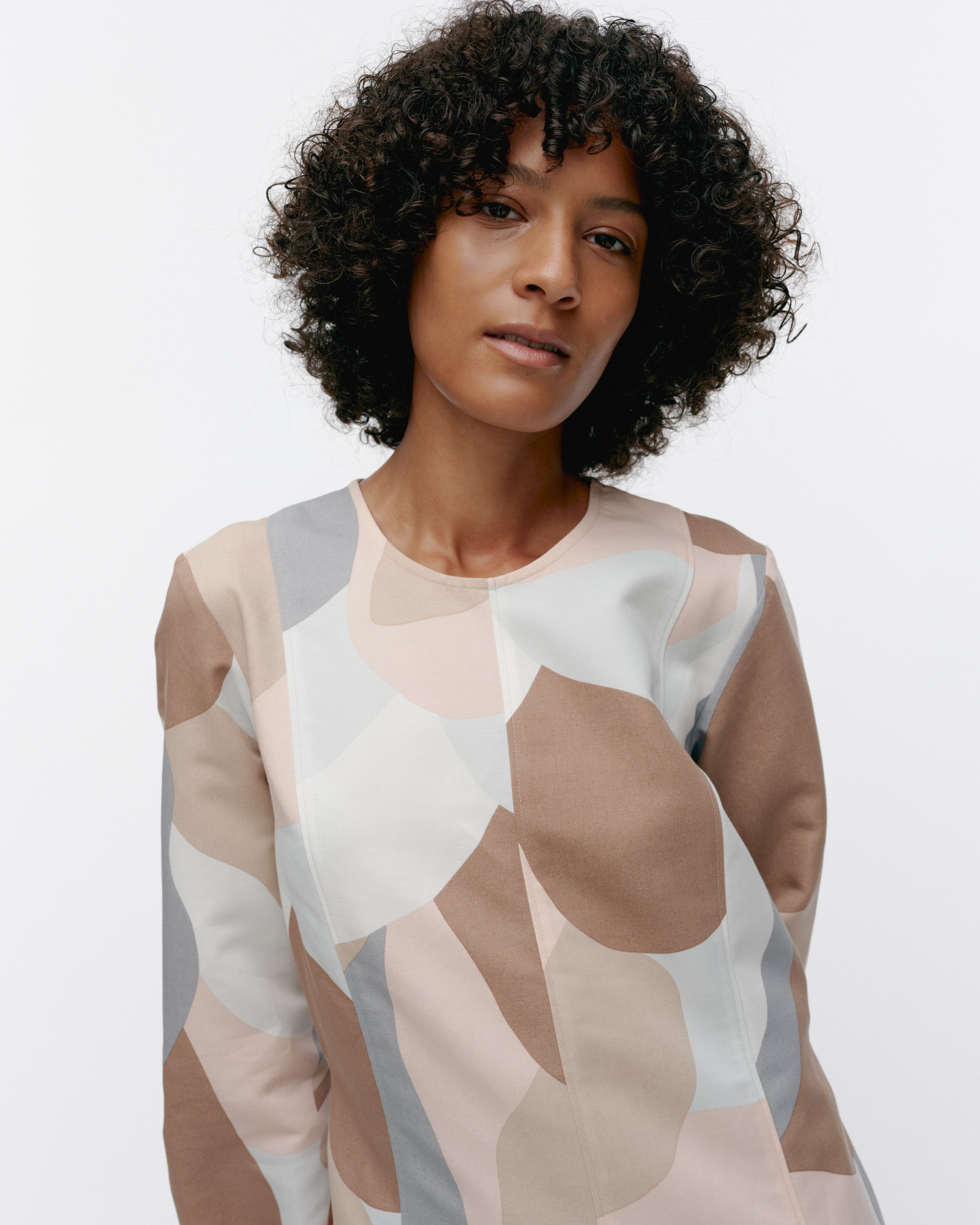 Loituma Kamelia Puuvillapellavamekko