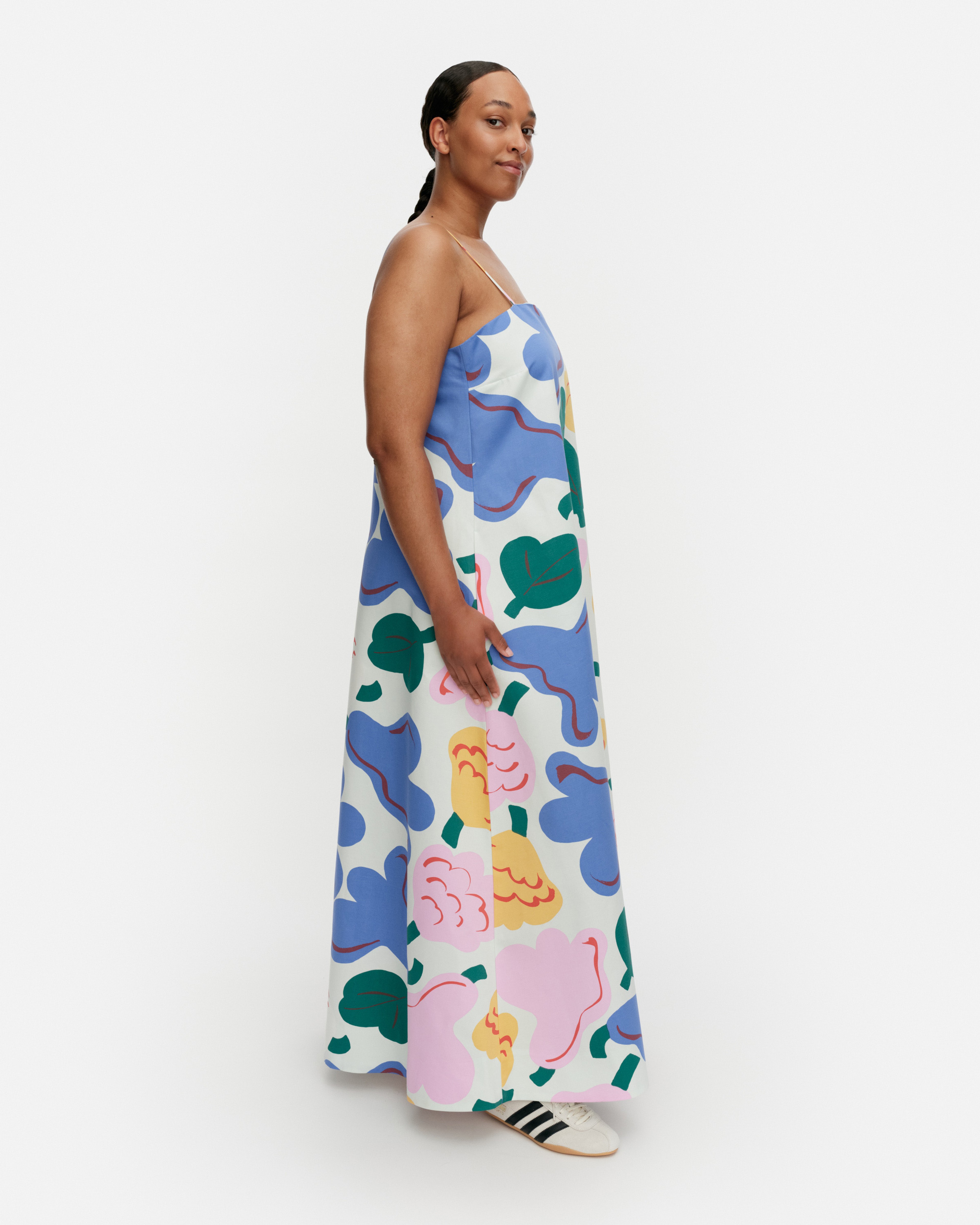 Huvittaa Kukasta Kukkaan, Dress, light green, green, blue,