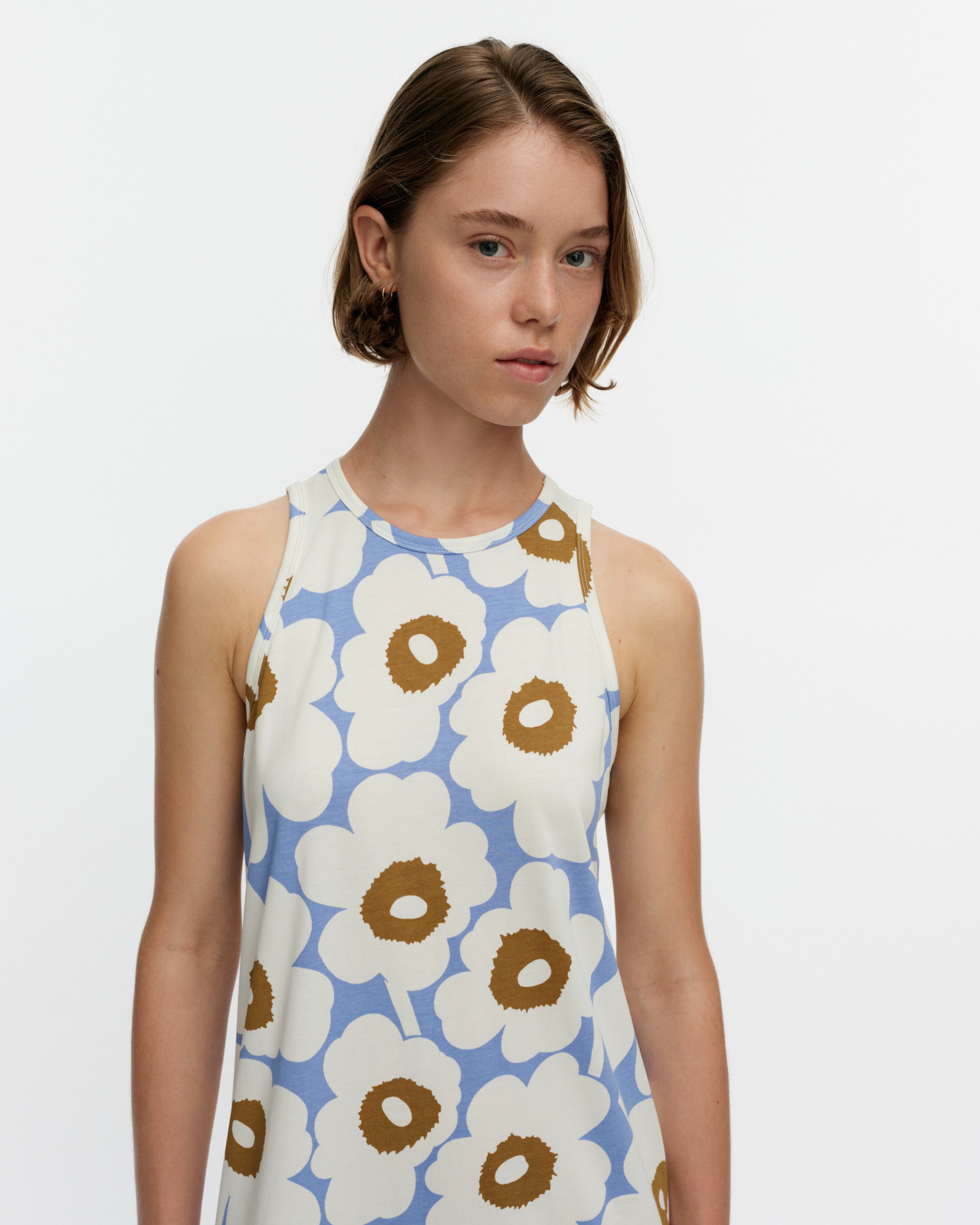 Erilainen Unikko, Dress, white, blue, brown,