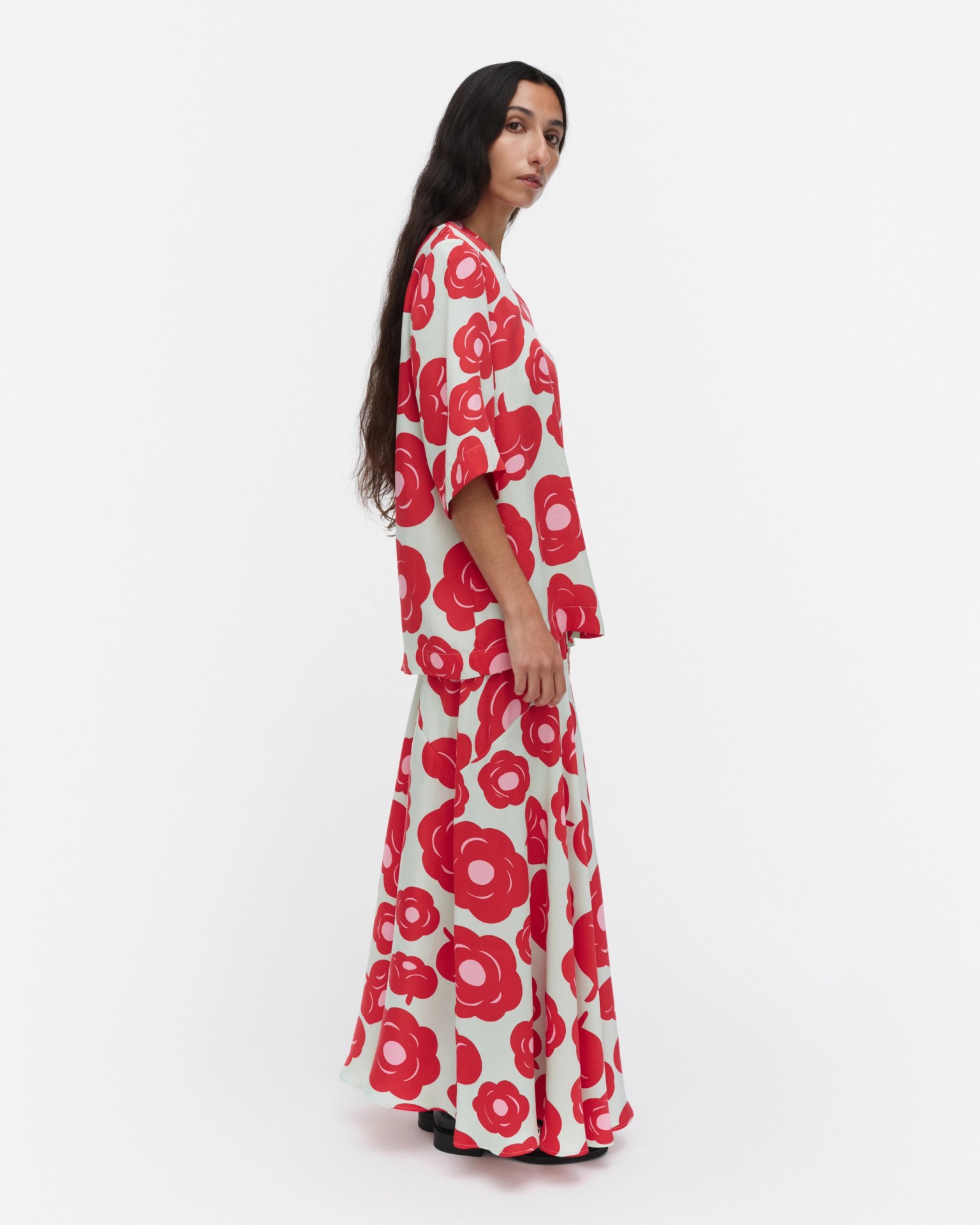 Tanssit Tumma, Skirt, light turquoise, red, pink,