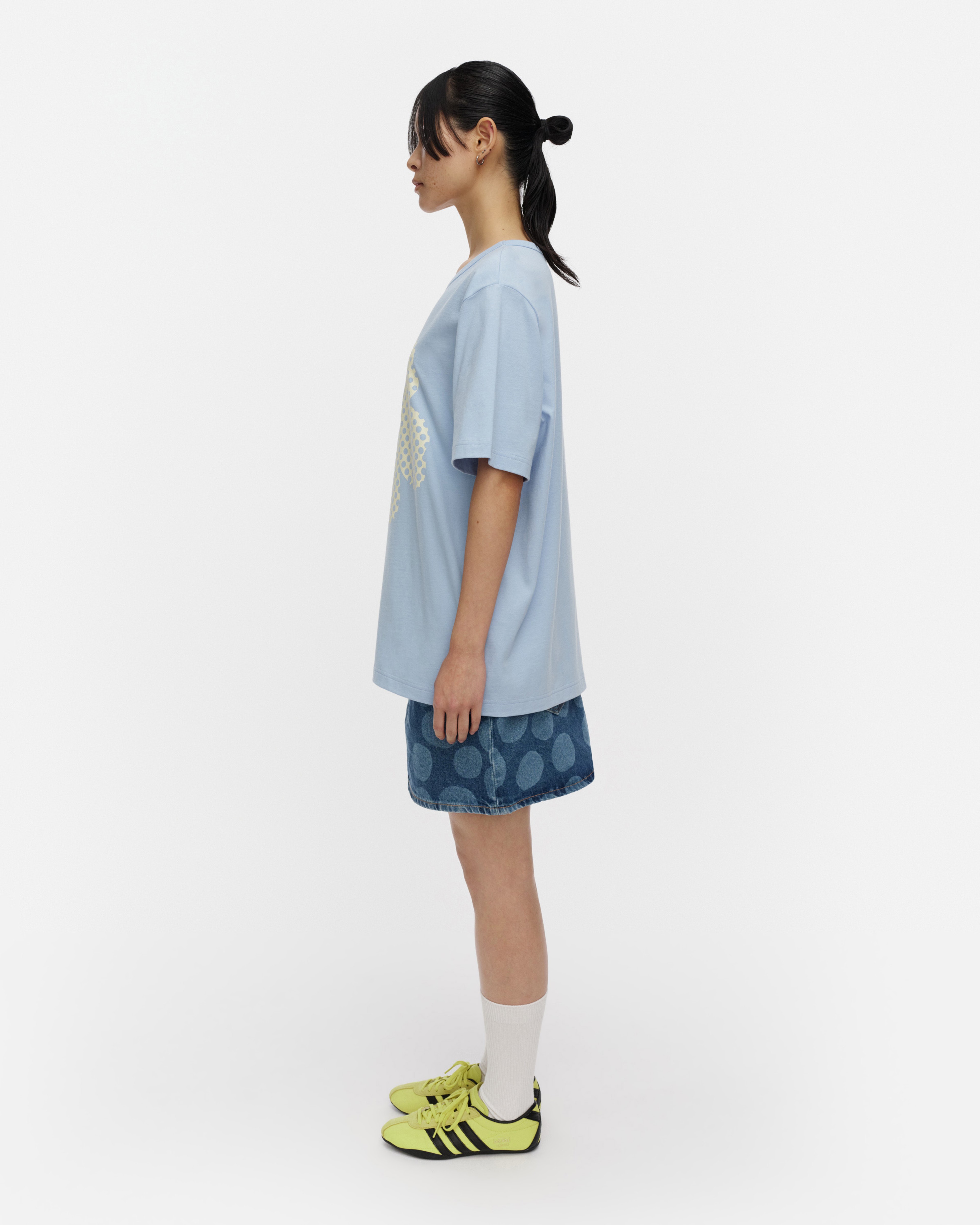 Vihne Unikko Placement Kioski t-shirt