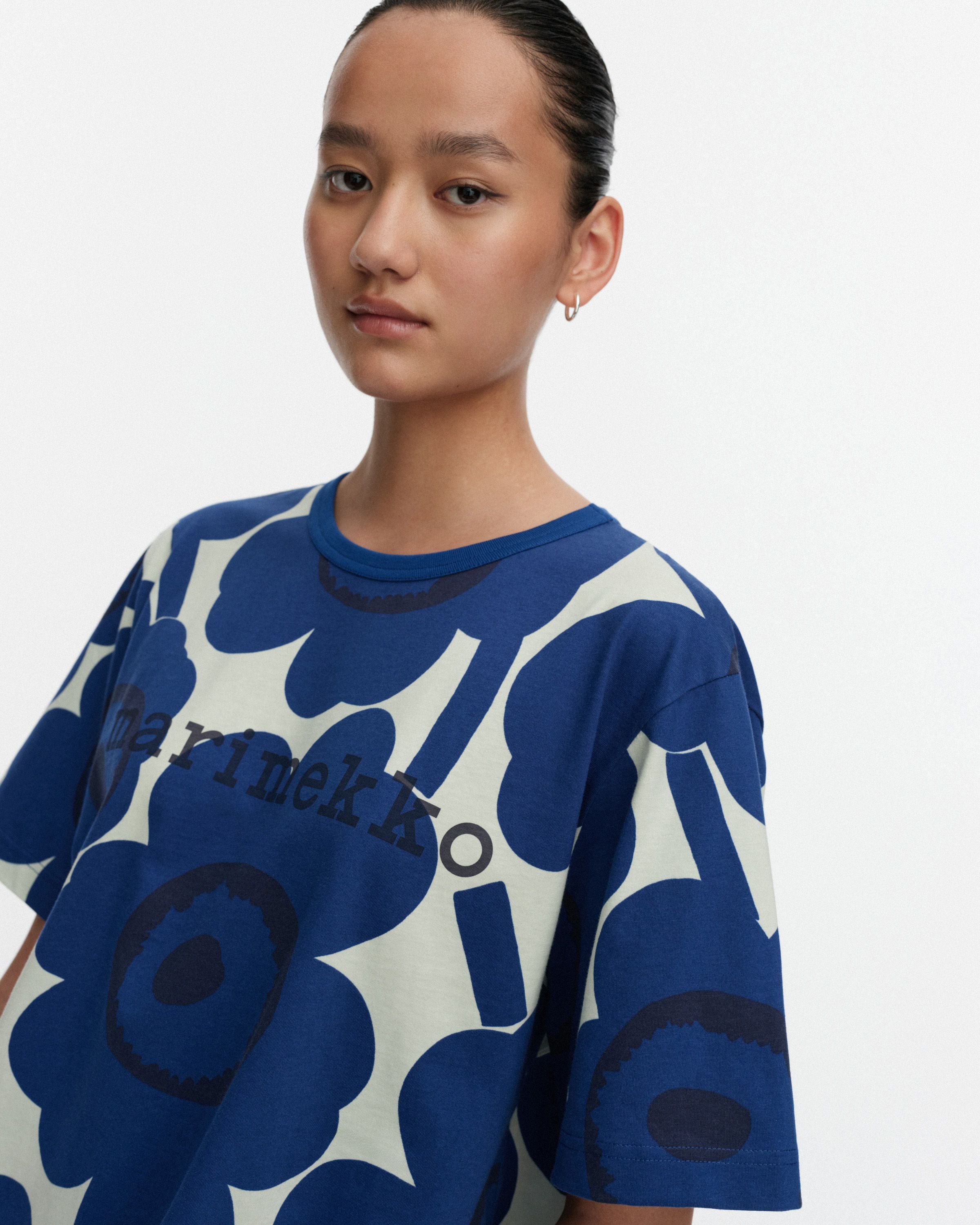 Vihne Unikko Kioski t-shirt | Marimekko