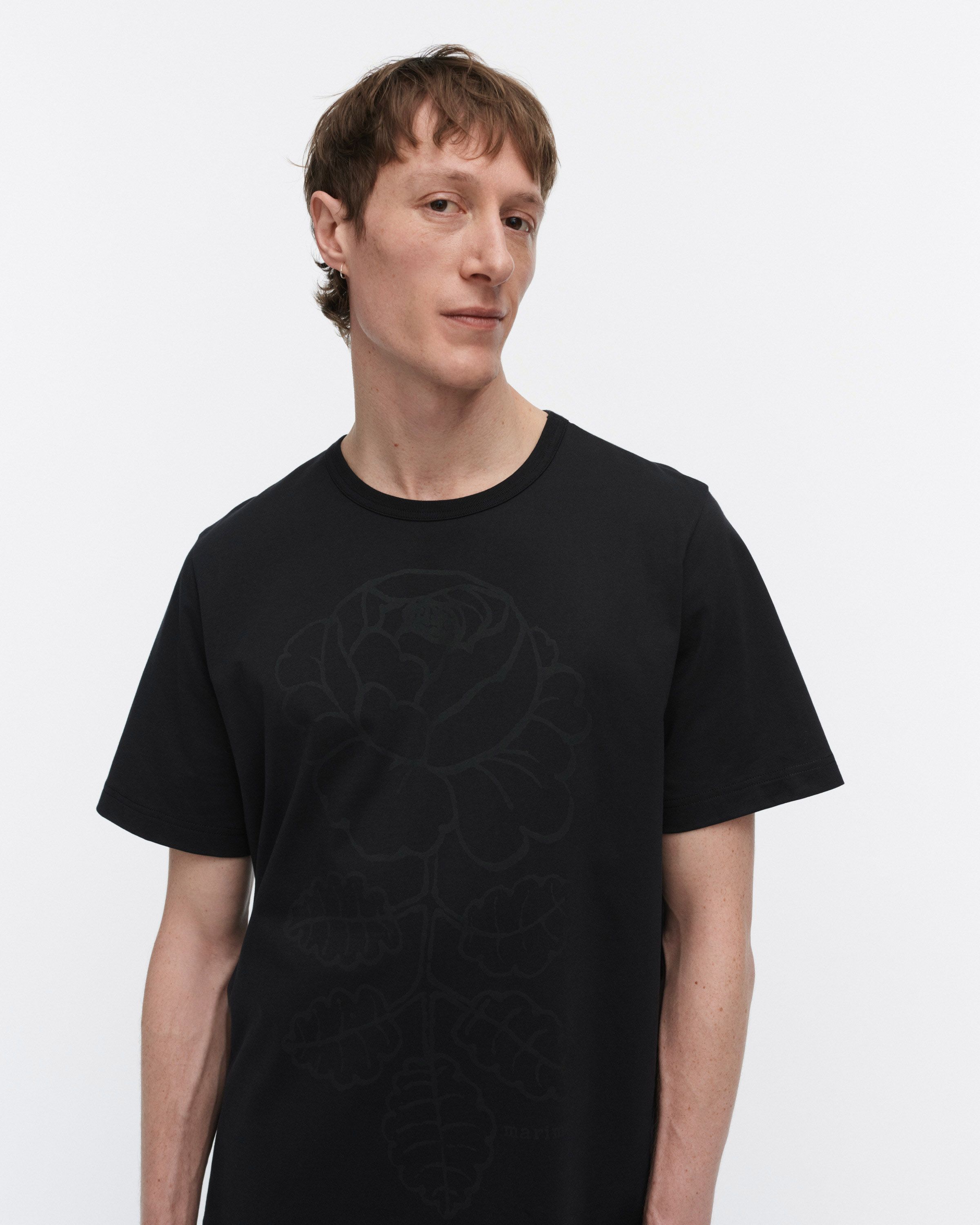 Vihne Vihkiruusu Placement Kioski t-shirt | Marimekko