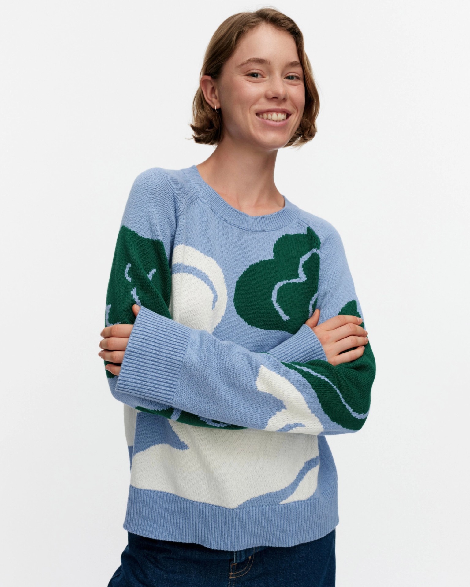 Loitsu Kukasta Kukkaan, Knitted pullover, blue, dark green, white,