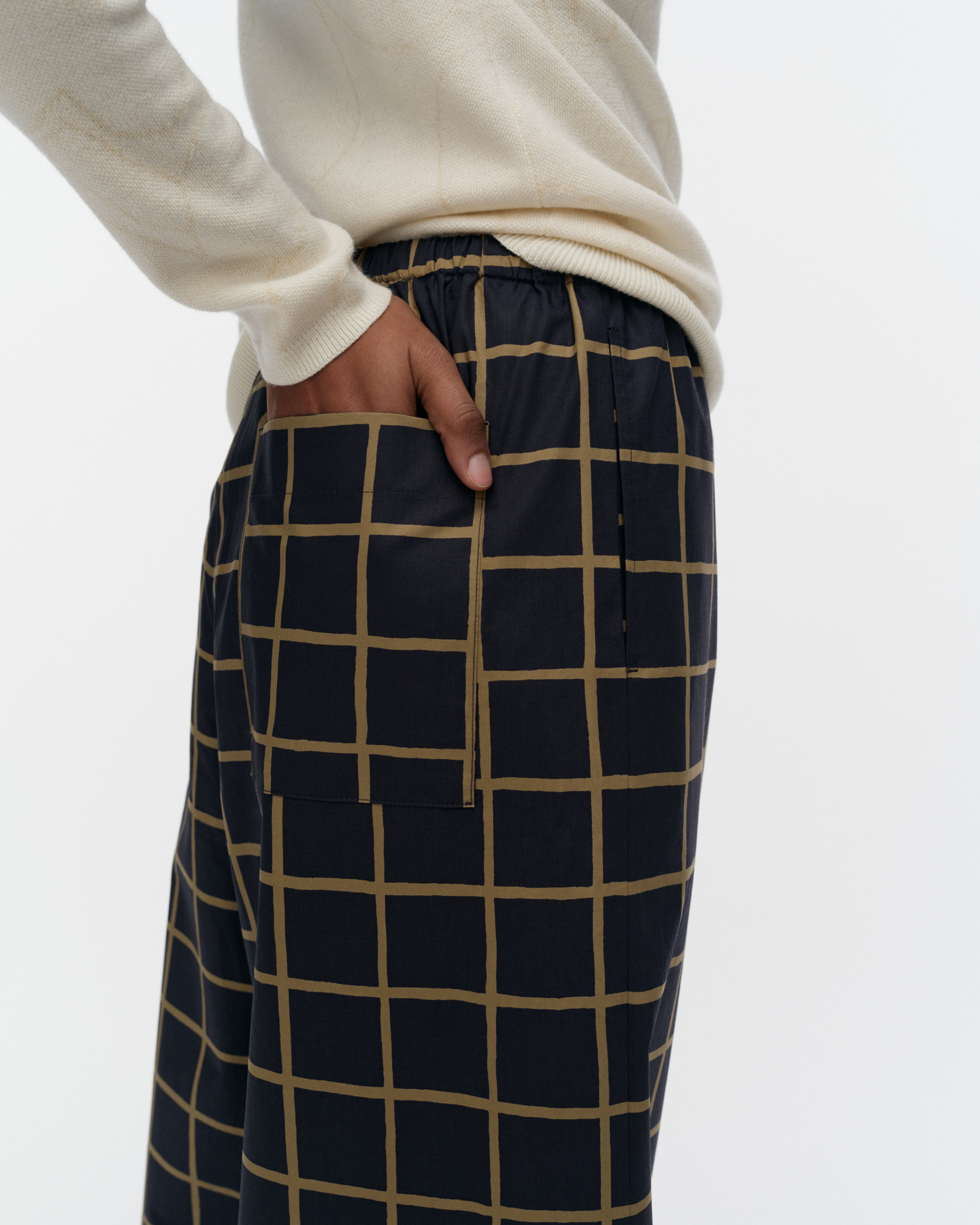 Ukkonen Iso Ruutu, Trousers, dark blue, olive green,