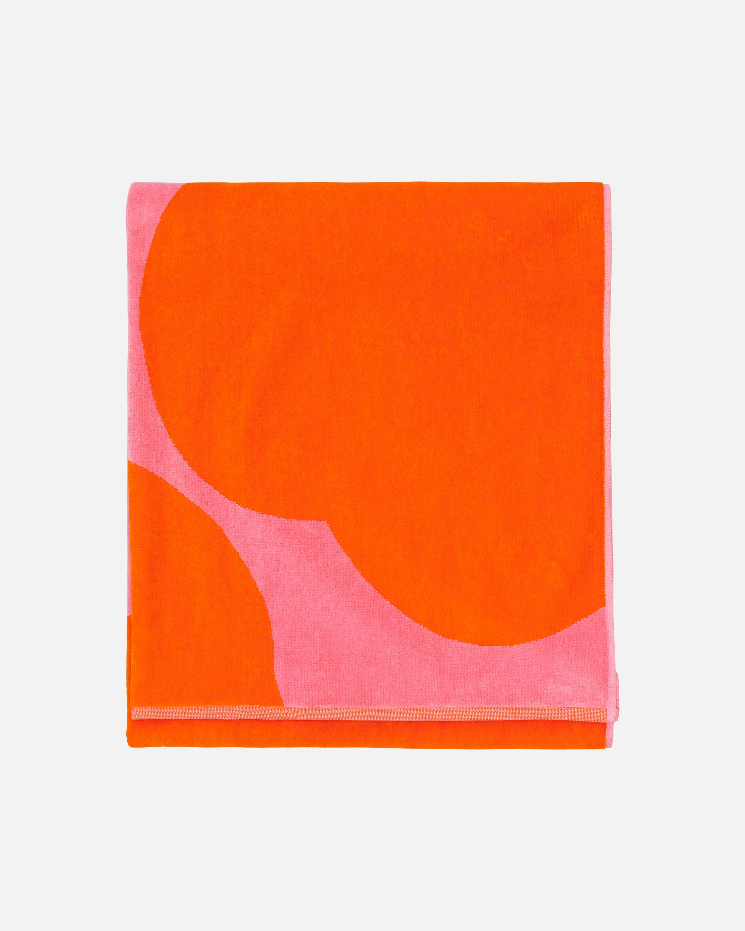 Iso Unikko Bath towel pink, orange red | Marimekko