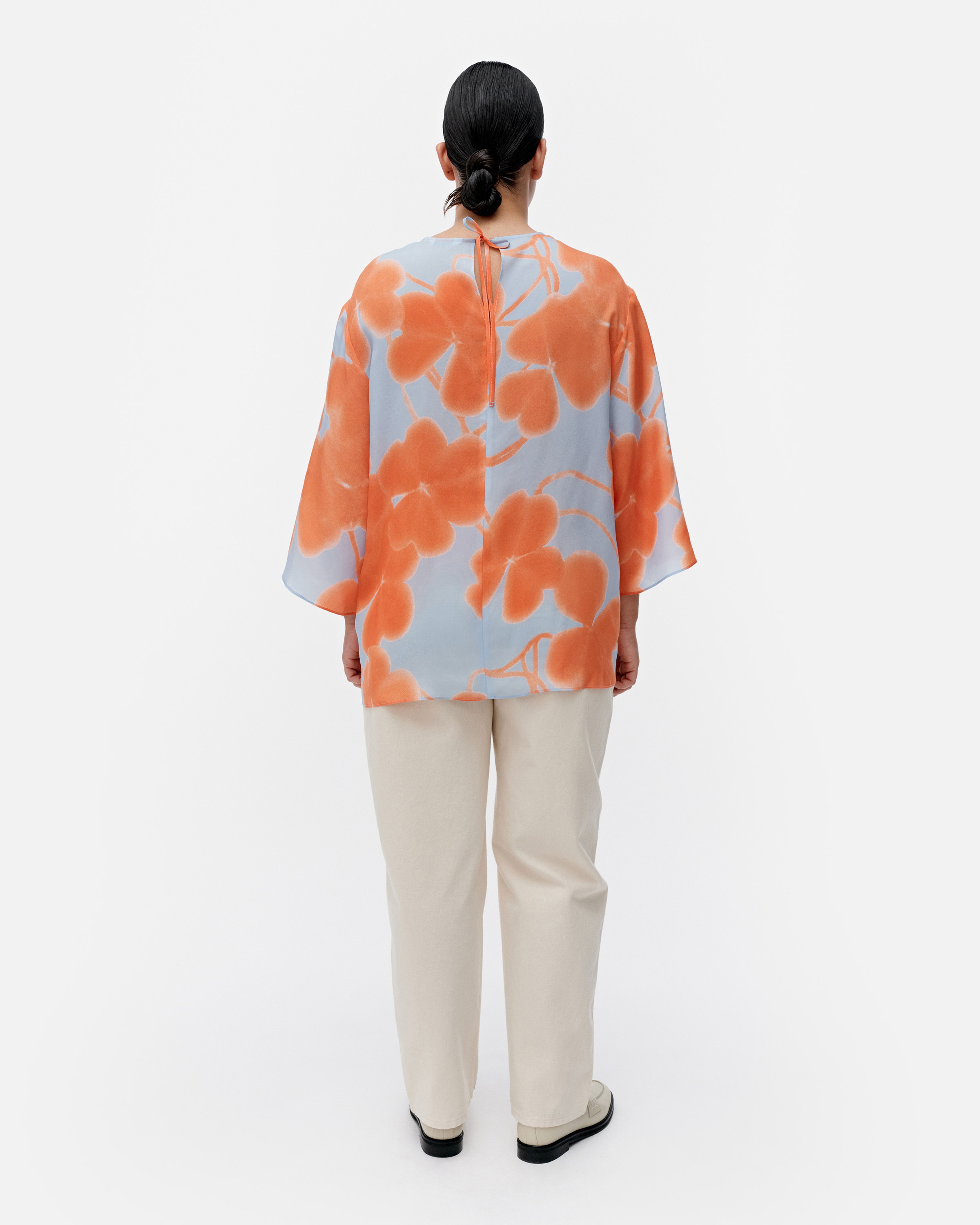 Oaja Ketunleipä, Shirt, light blue, orange, light pink,