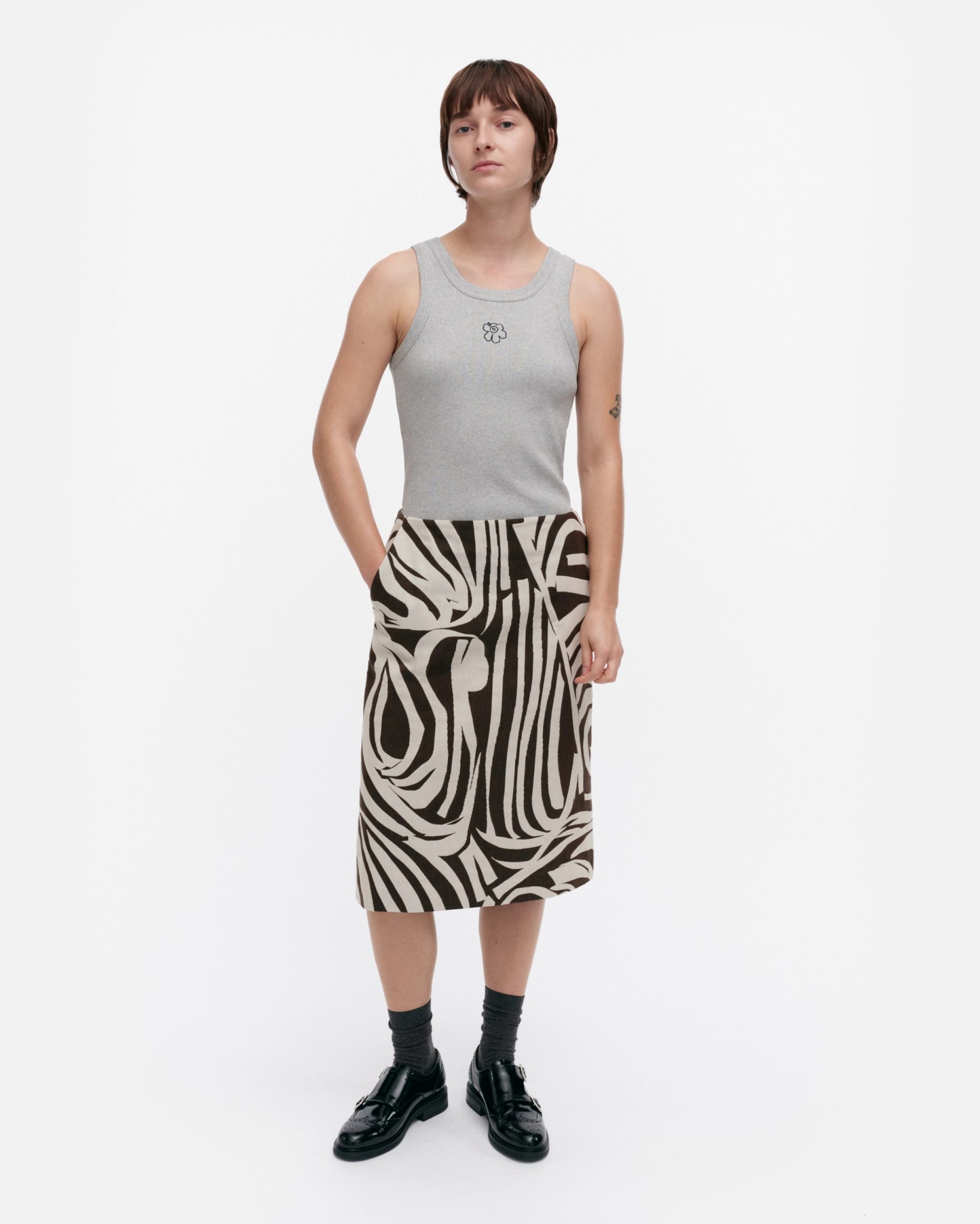 Valaa Jokuraita, Skirt, light beige, dark brown,