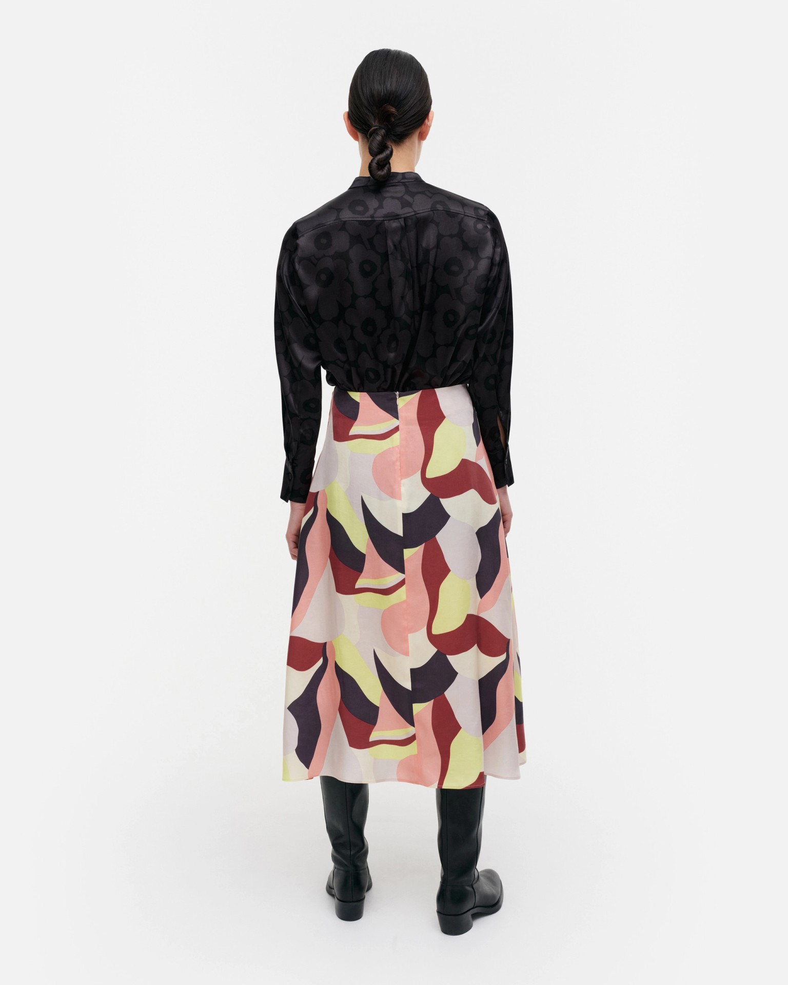 Kreppi Kamelia, Skirt, red, grey, lt.pink, lt.yellow,