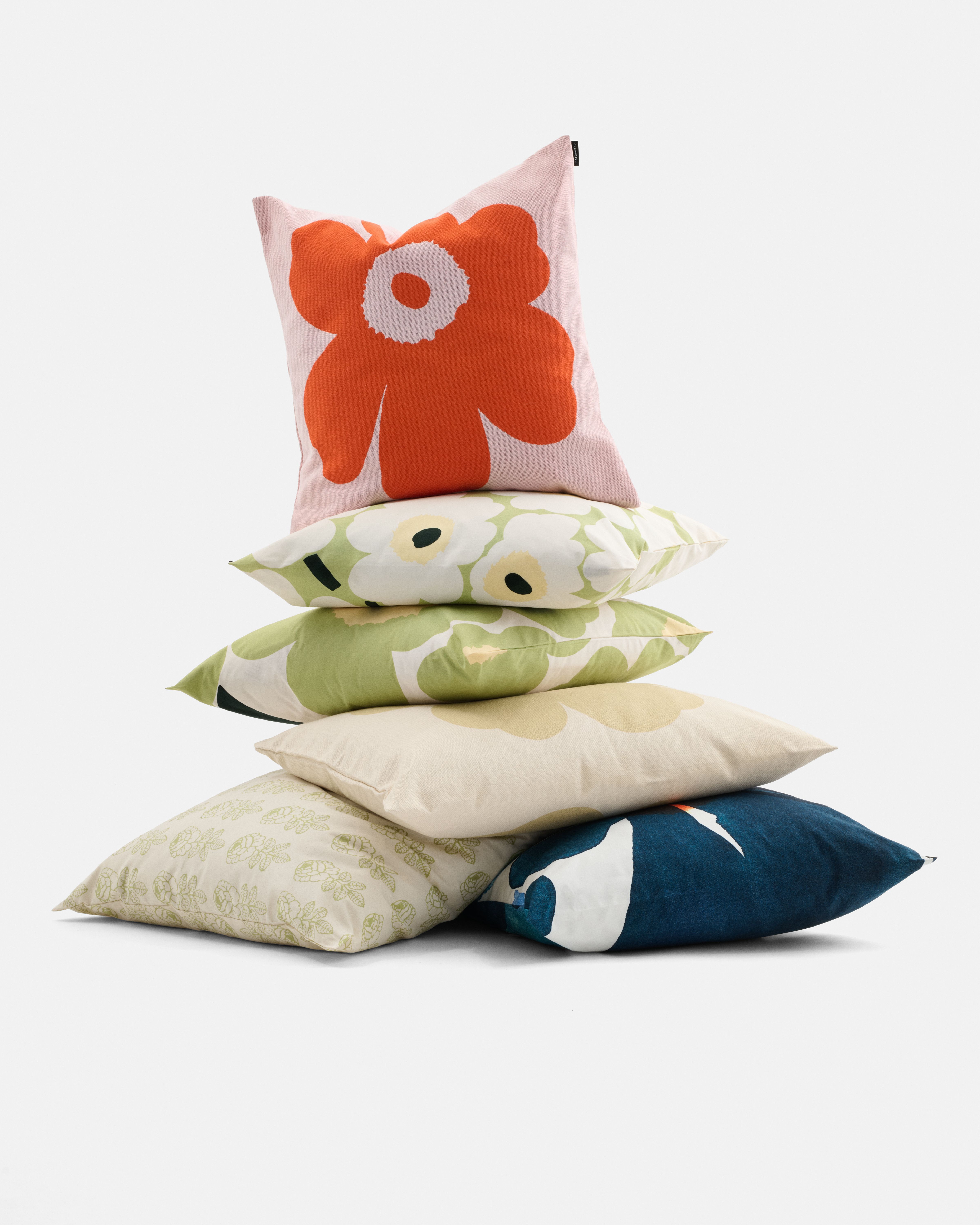 Vihkiruusu Cushion cover 50x50 cm | Marimekko