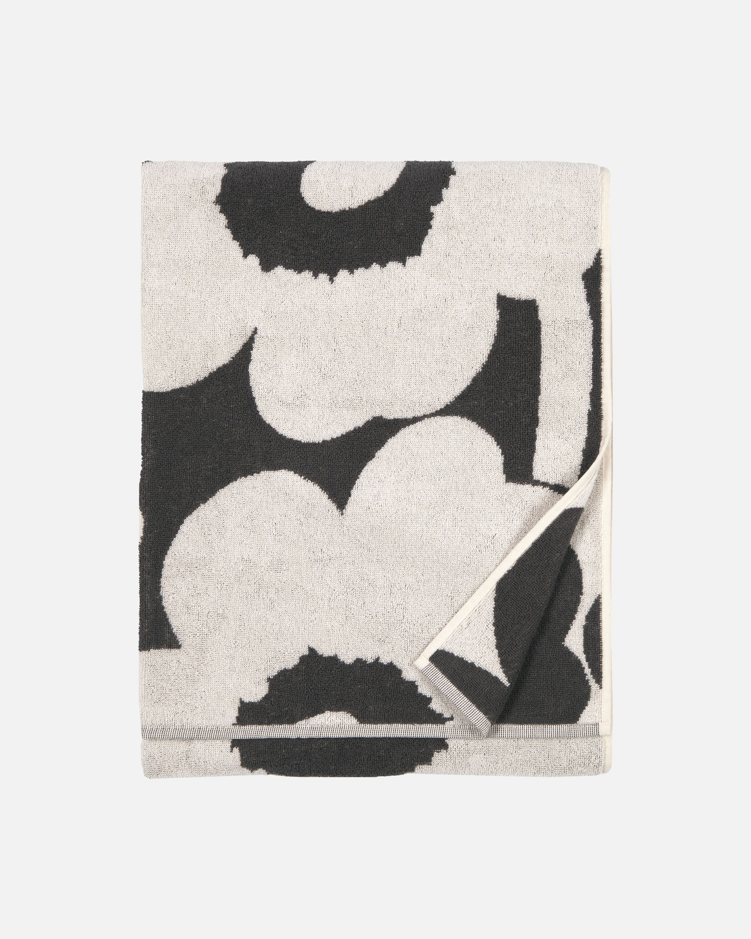 Unikko bath towel charcoal,off white | Marimekko