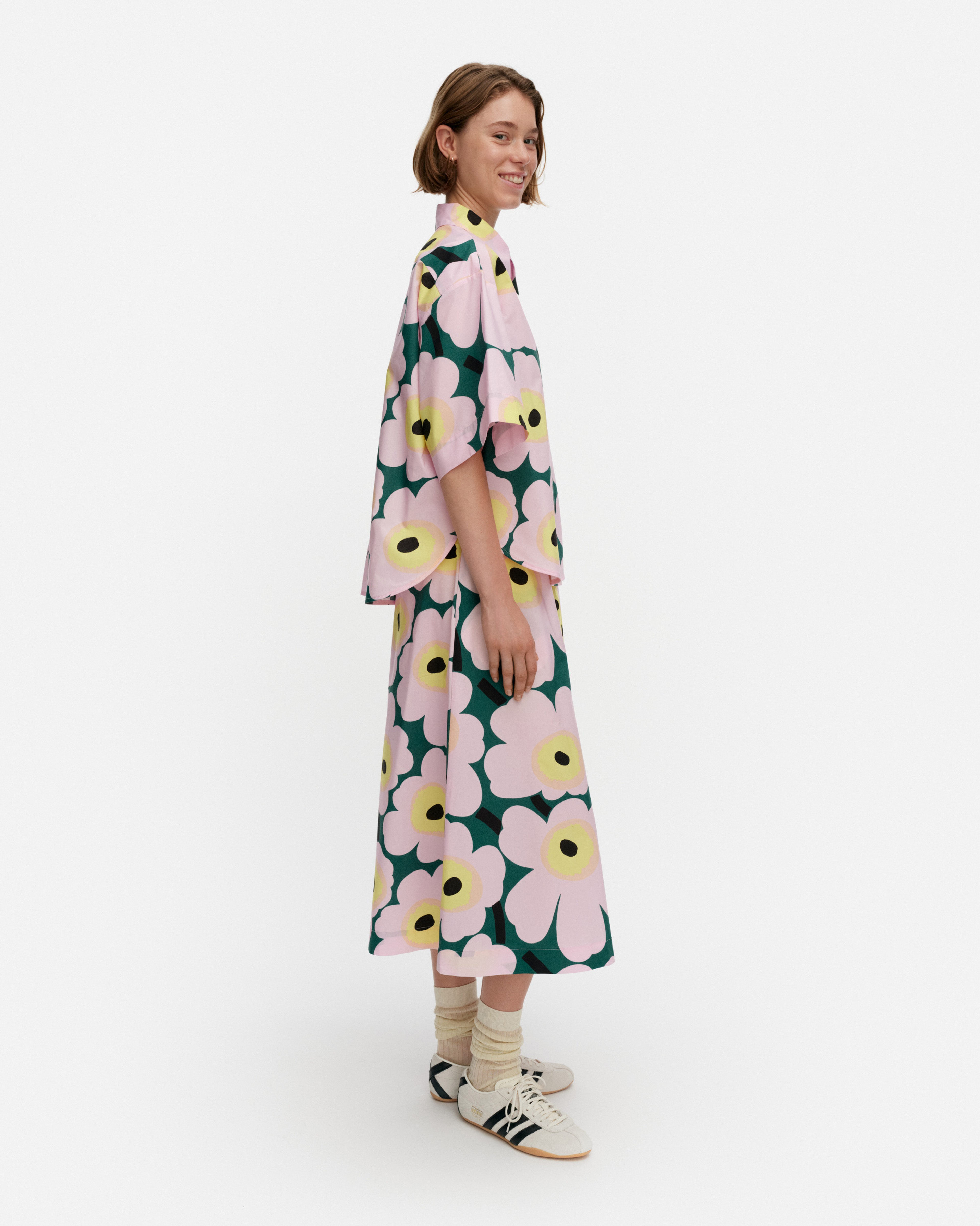 Ae Standardi Unikko, Shirt, green, pink, yellow,