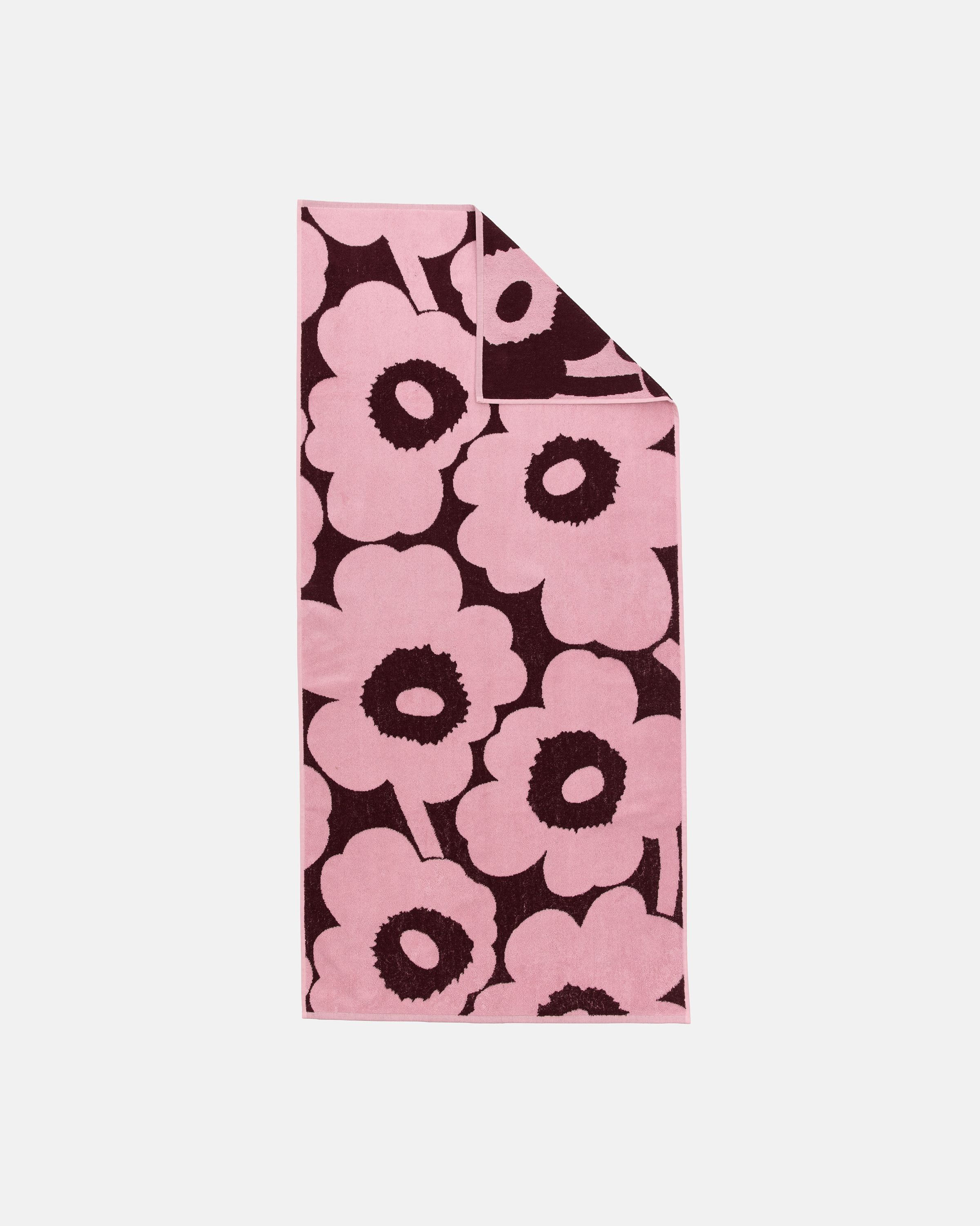 Unikko Bath towel 70x150 cm plum, pink | Marimekko