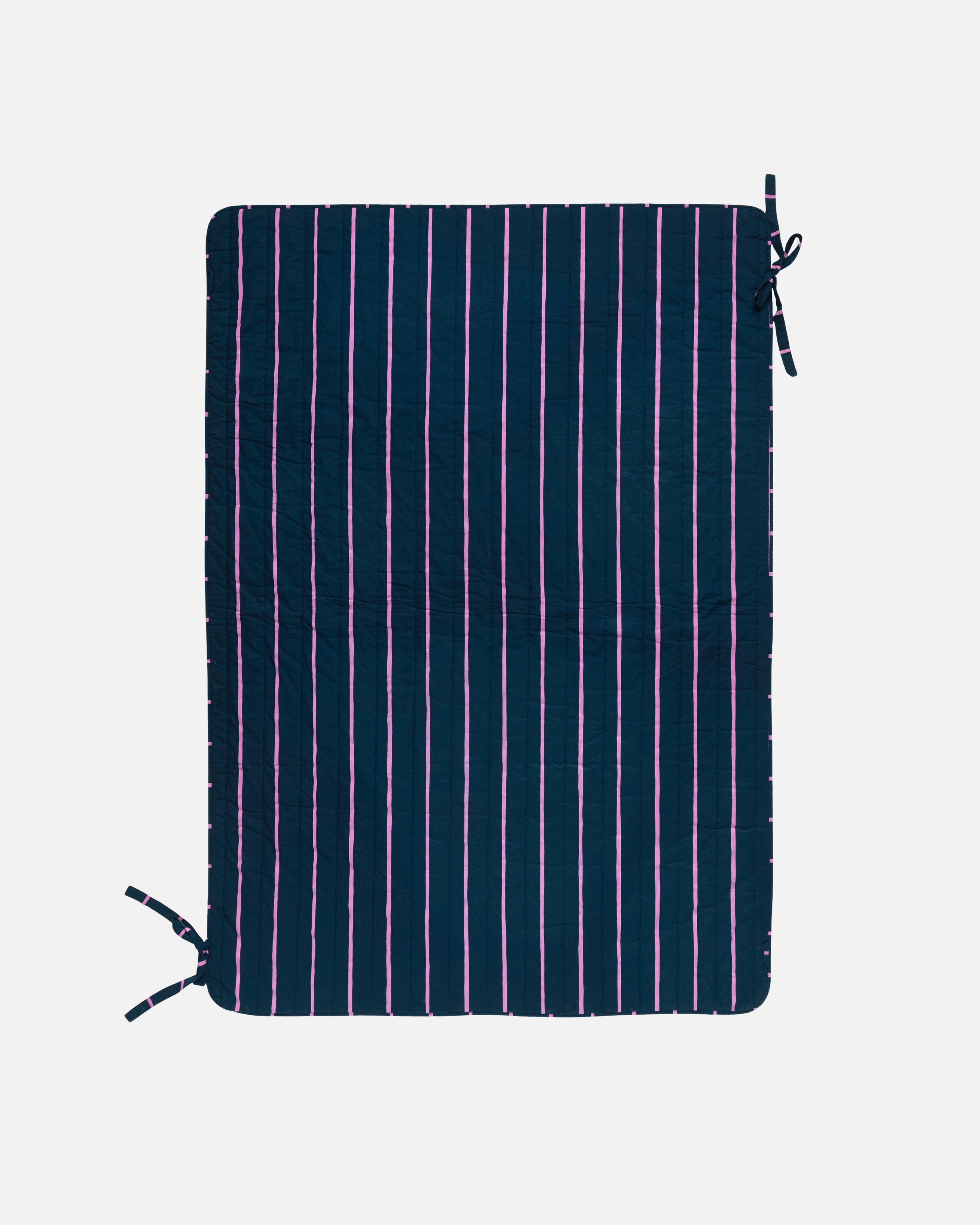 Puhveli Rastas / Laila Gohar for Marimekko Quilt 150x210 cm