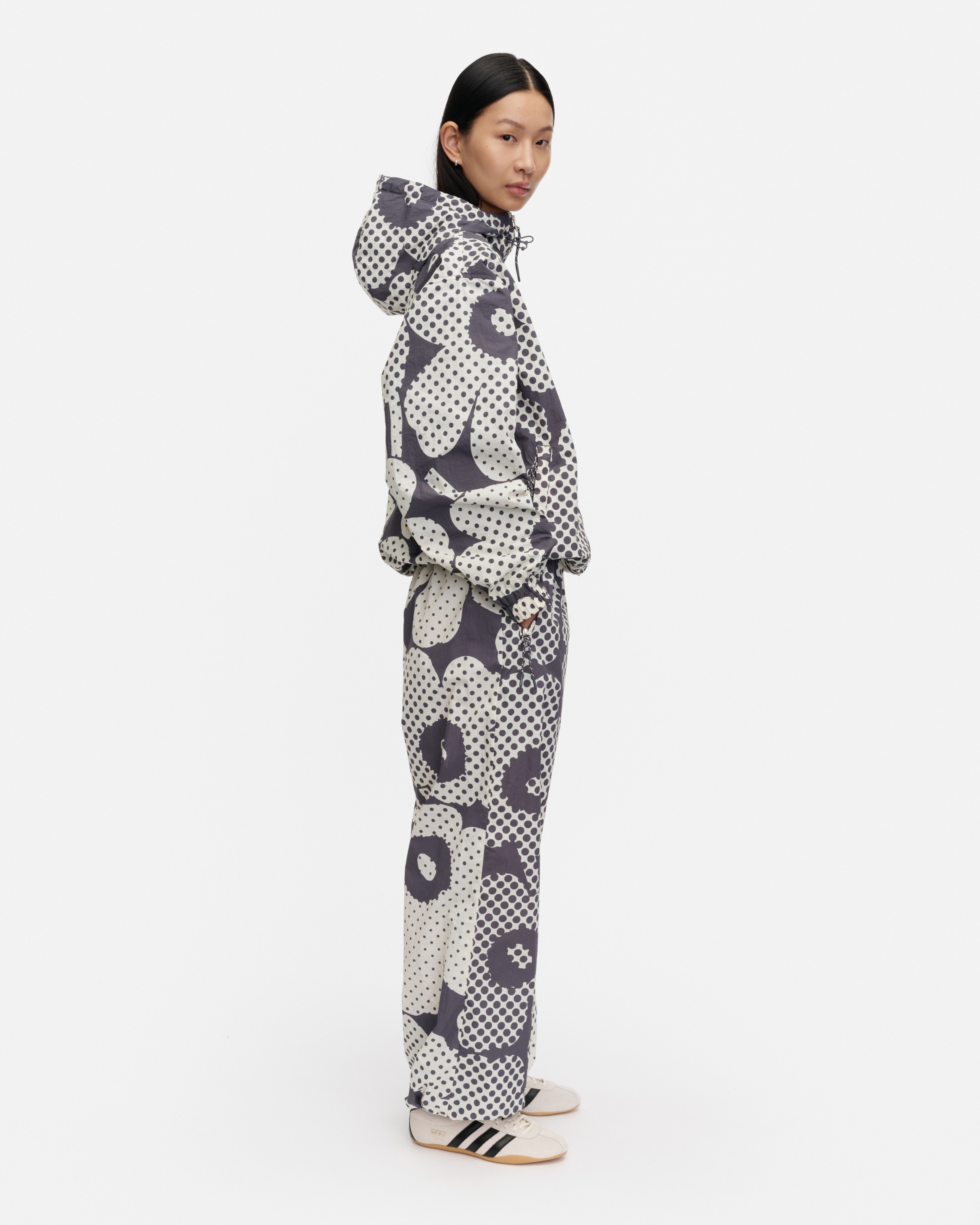 Sattuma Unikko, Kioski activewear coat, dark grey, off white,