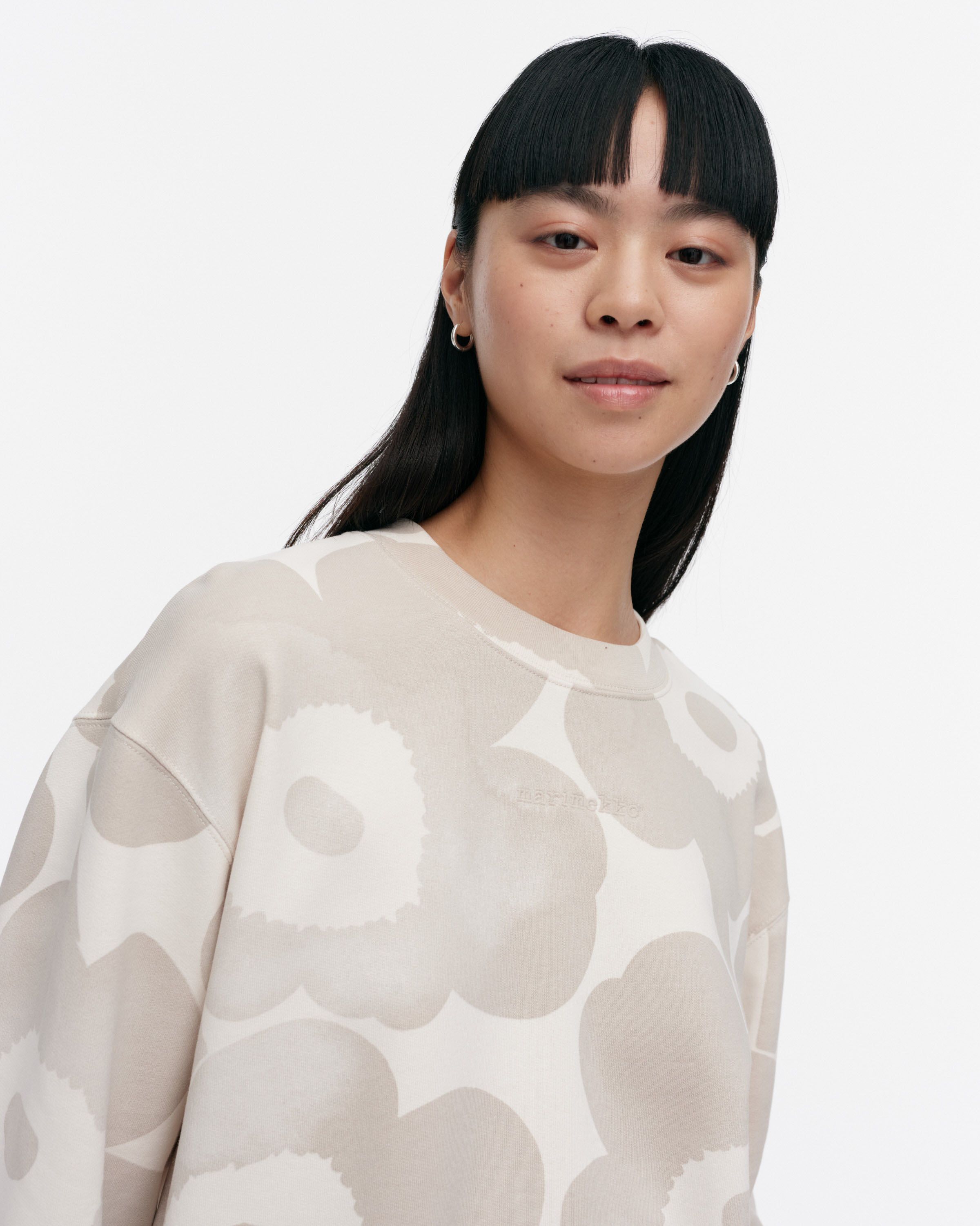 トレーナー スウェット 「kioski」Leiot Akvarelli Unikko / sweatshirt レディース Leiot Akvarelli Unikko Kioski sweatshirt | Marimekko