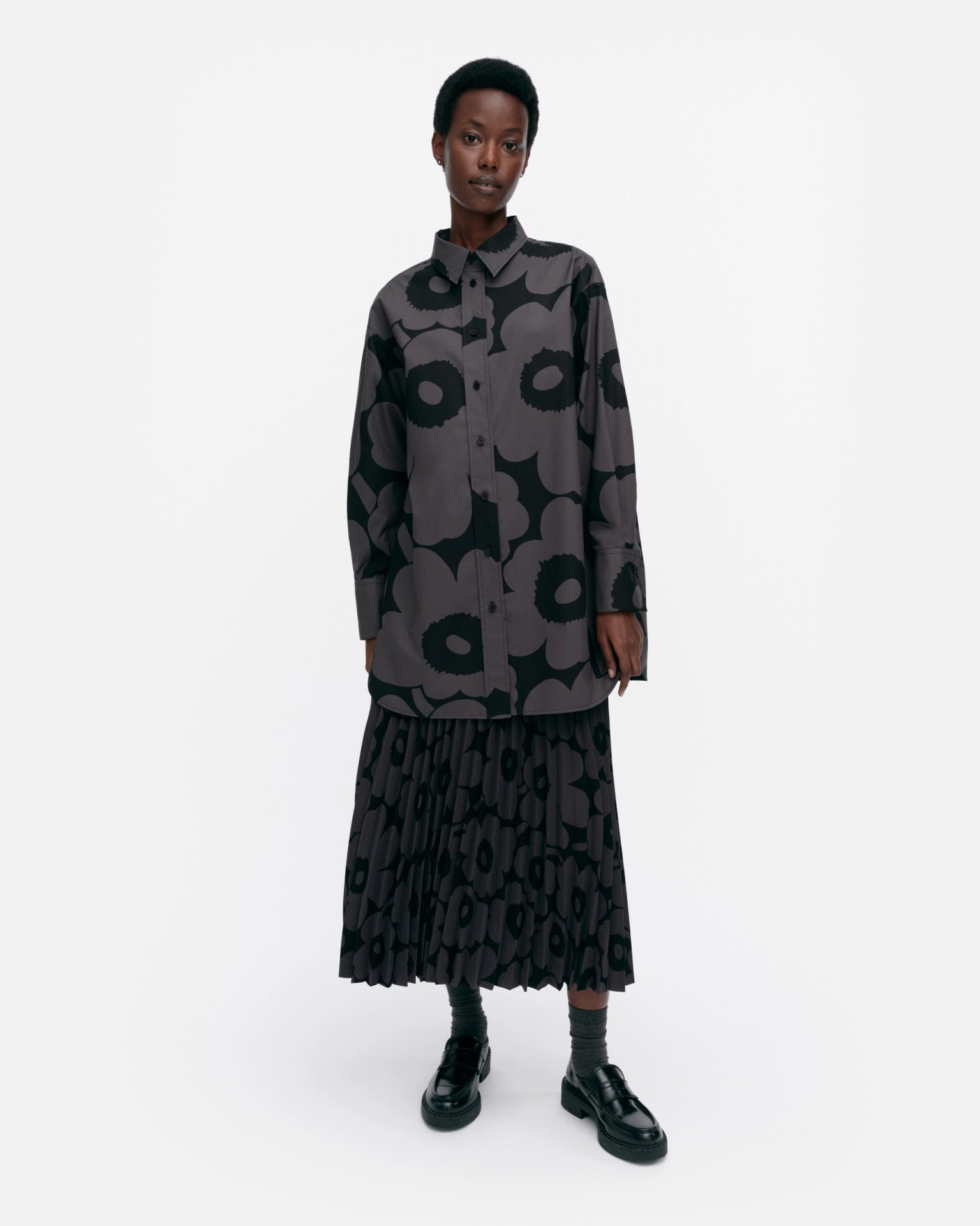 Nila Unikko, Cotton shirt, black, dark grey,