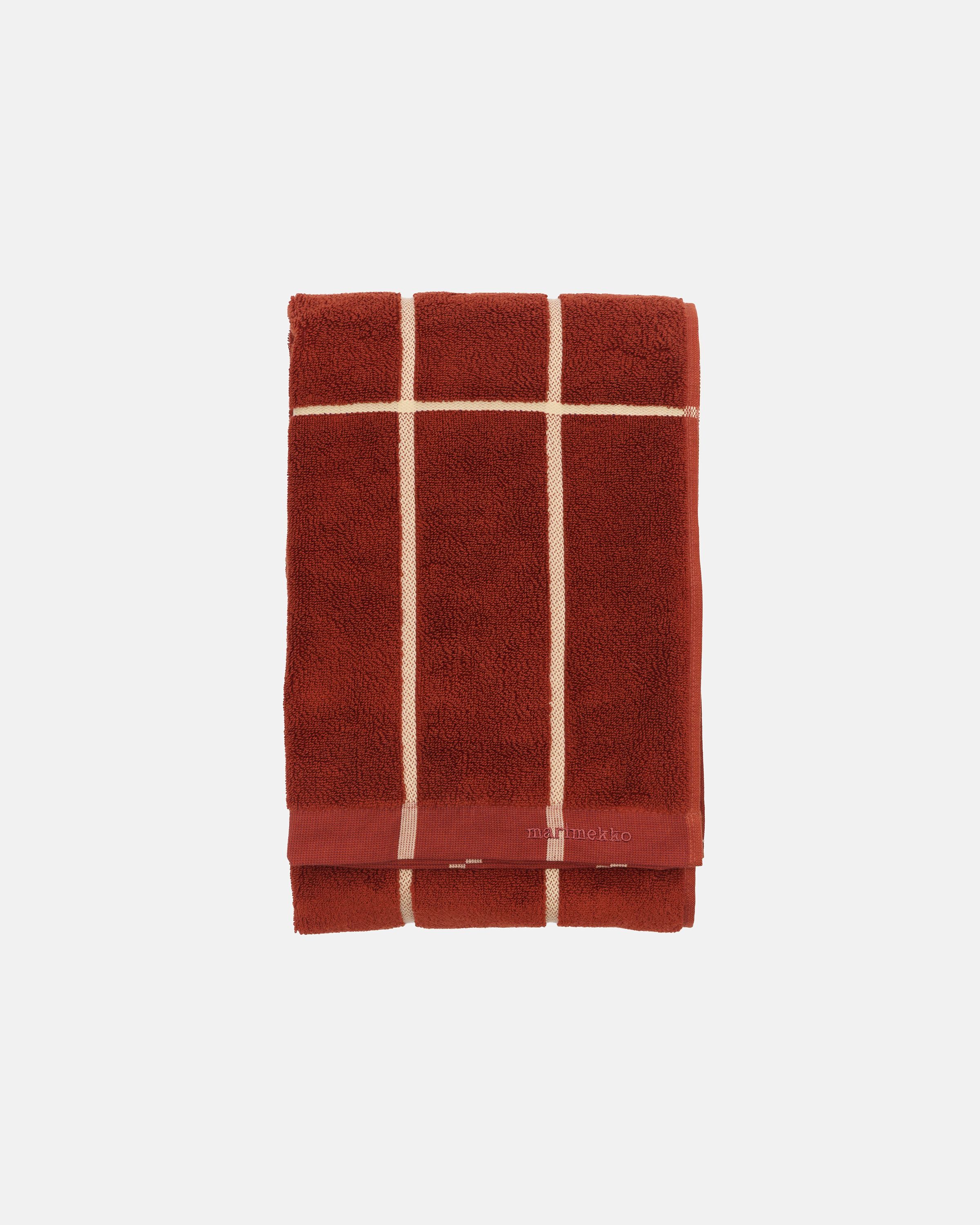 Tiiliskivi Cushion cover 40x60 cm plum, orange red | Marimekko