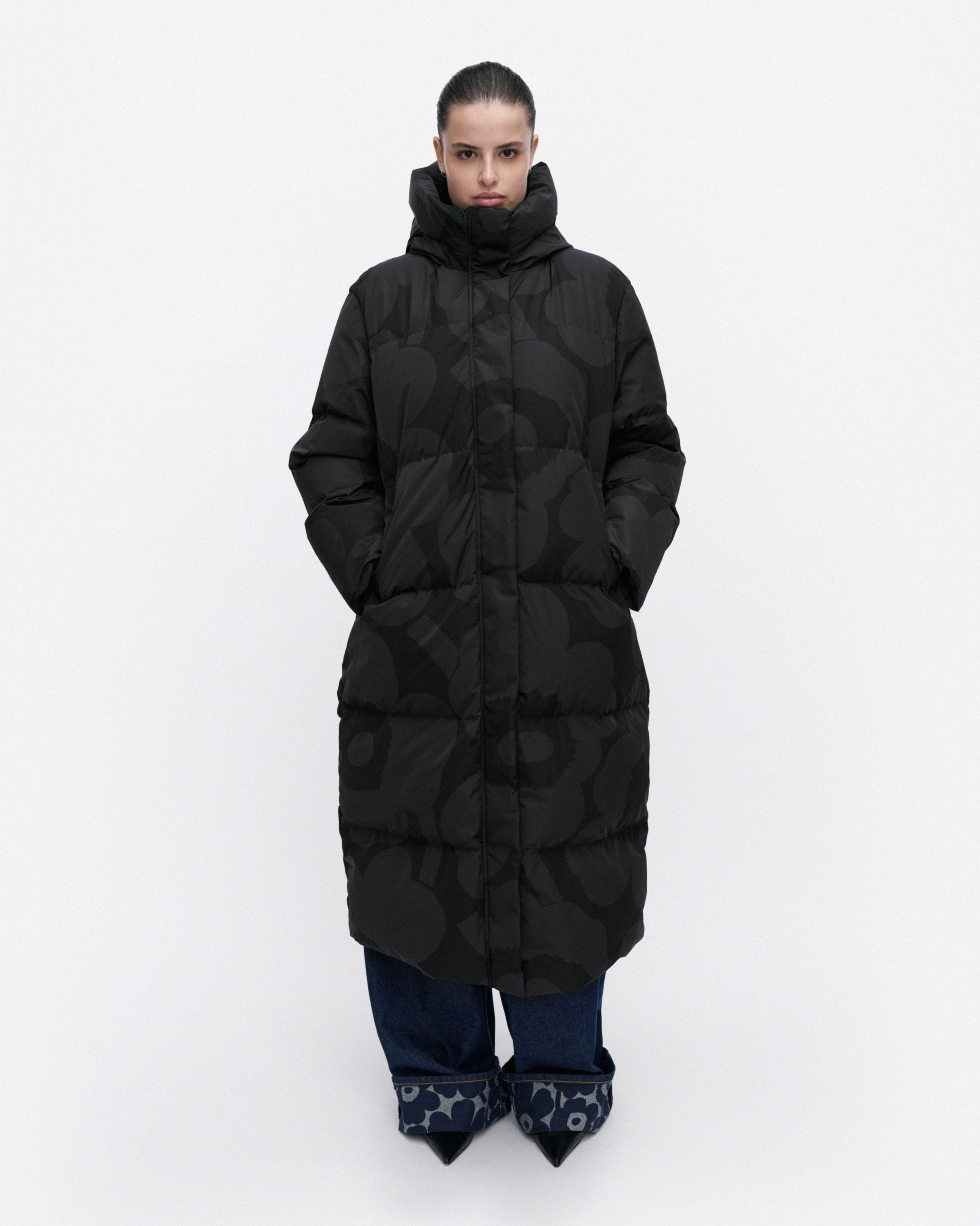 Taiottu Unikko Coat black, dark grey | Marimekko