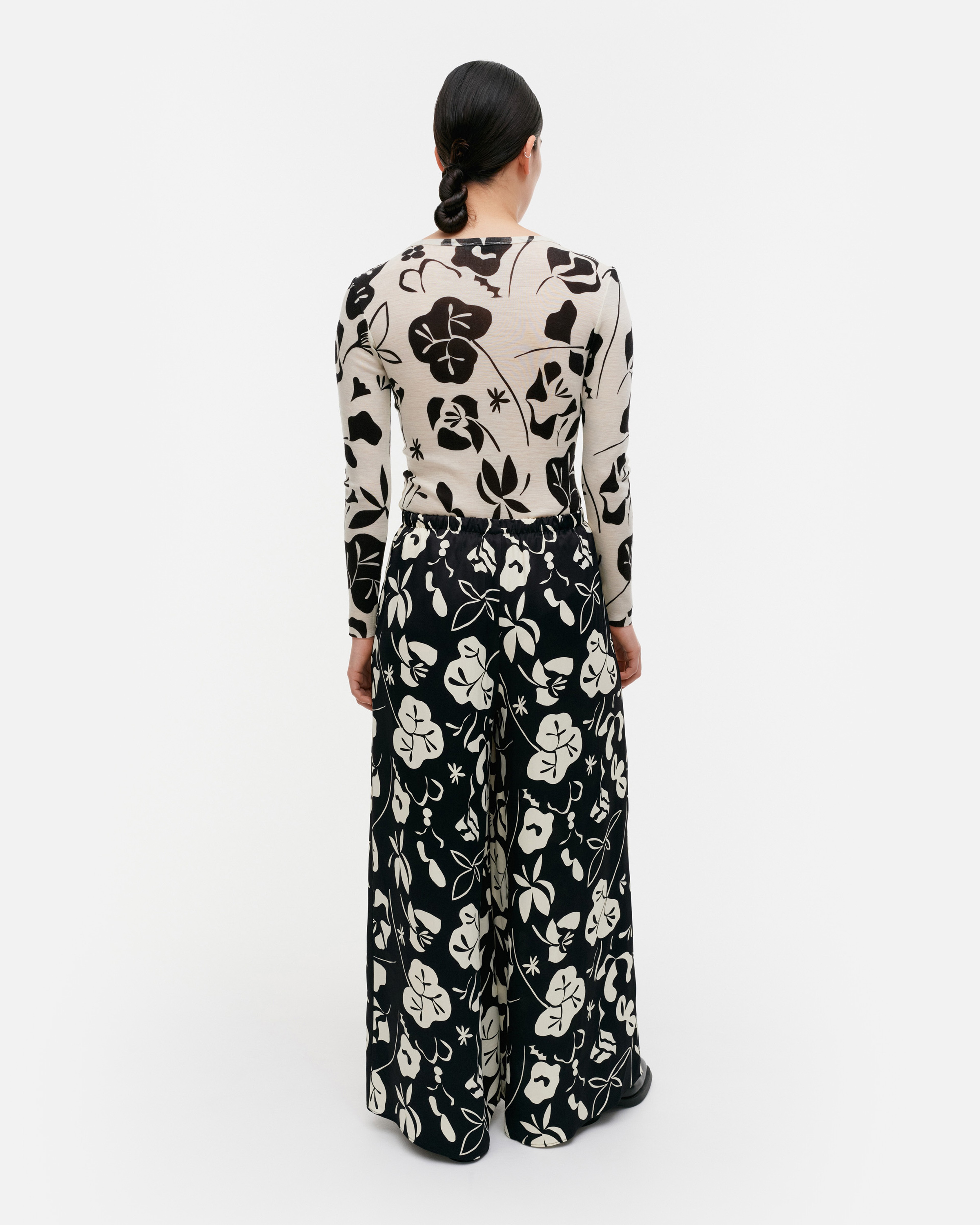 Eranto Nokturno, Satin trousers, black, off white,