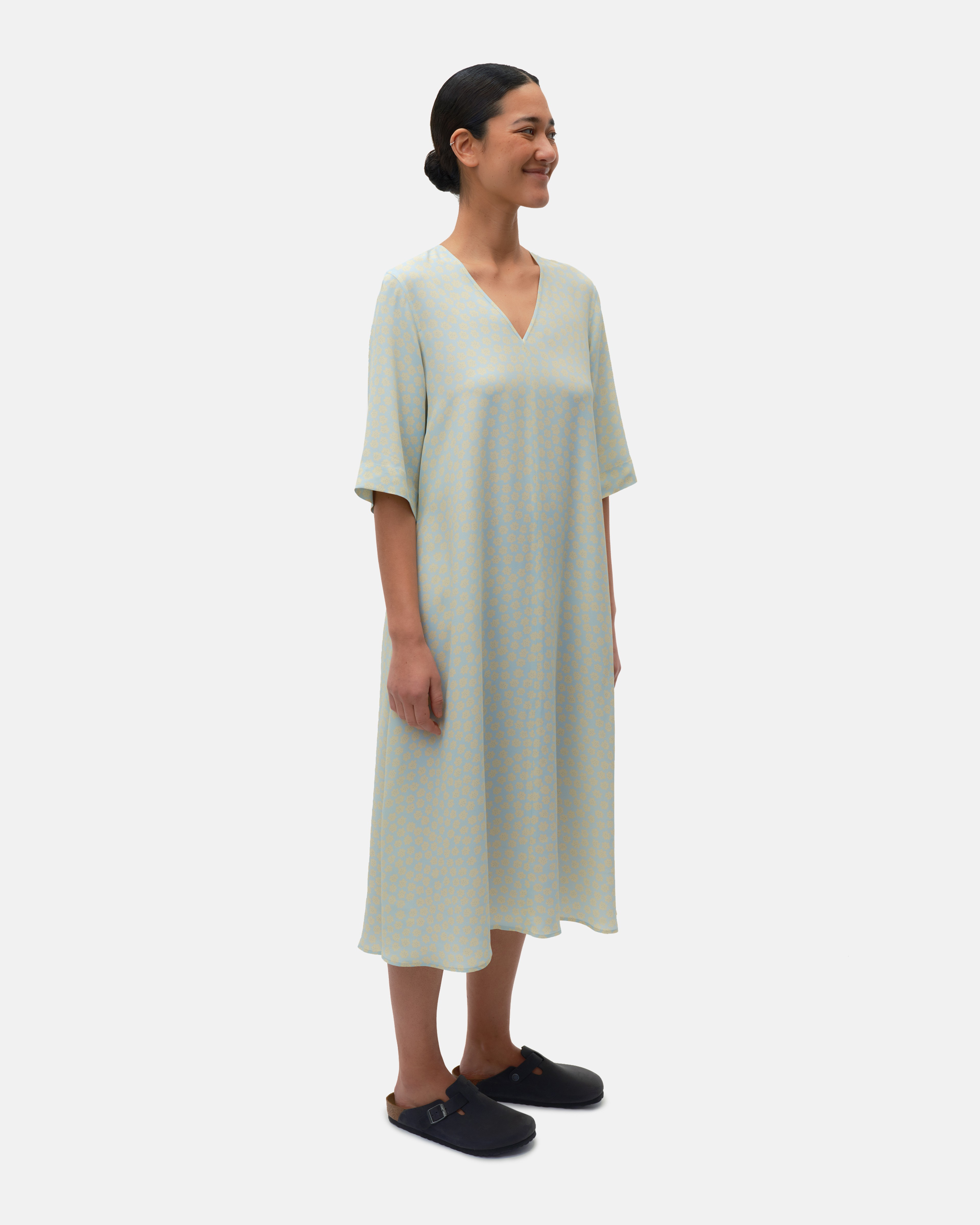 Haaveellinen Pukettimeri, Viscose dress, light blue, light yellow,