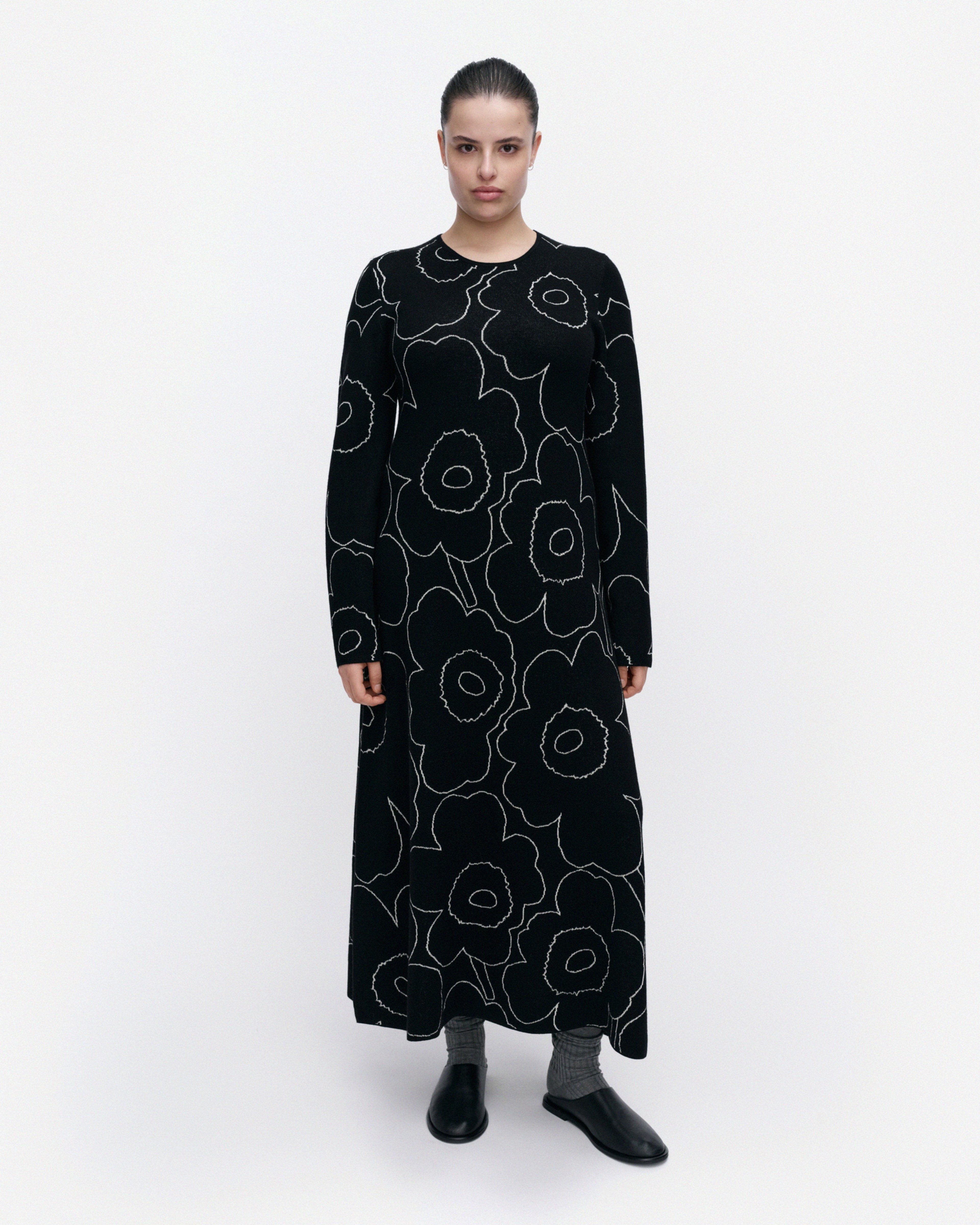 Takaisin Piirto Unikko Neulemekko