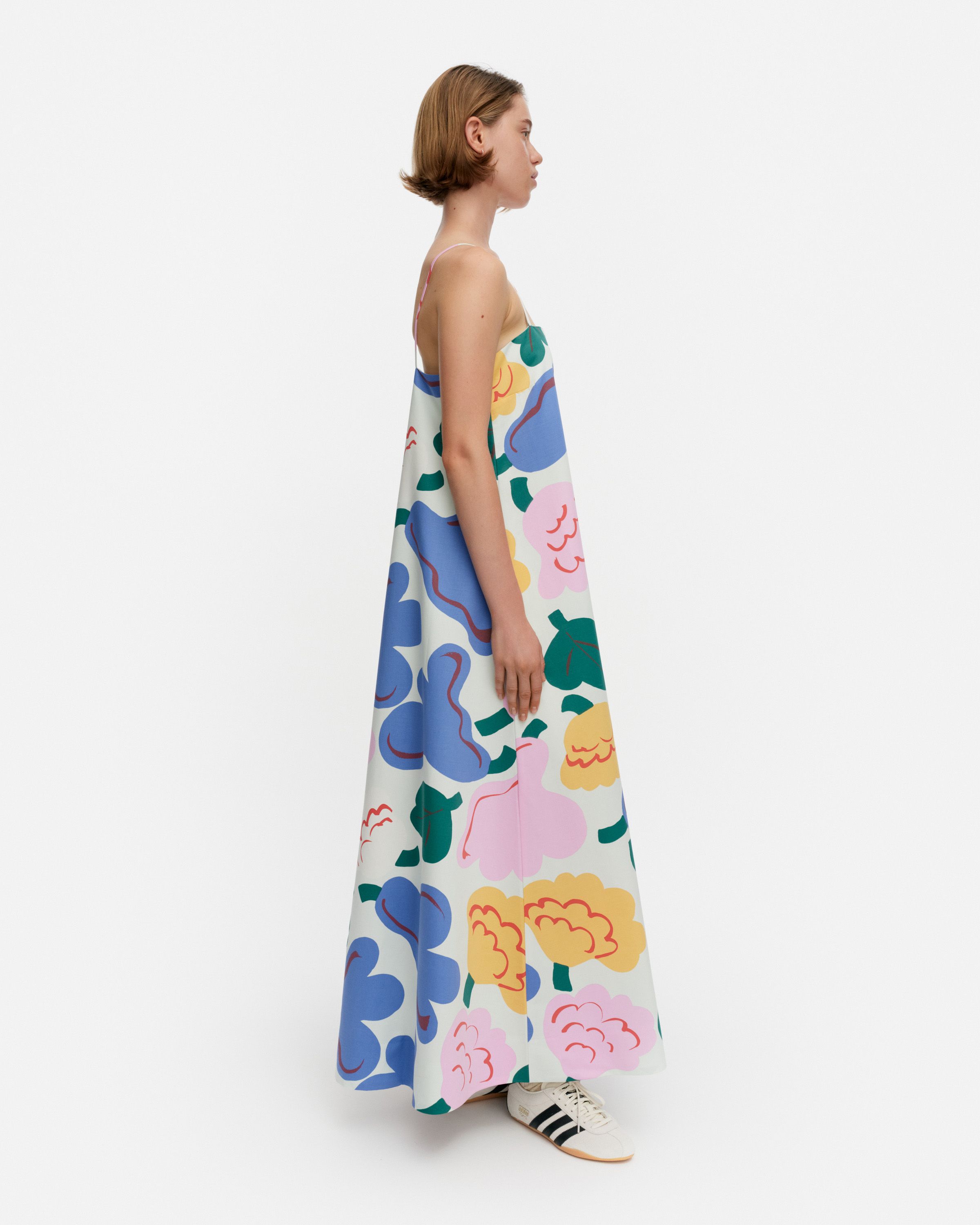 Huvittaa Kukasta Kukkaan Dress light green, green, blue | Marimekko