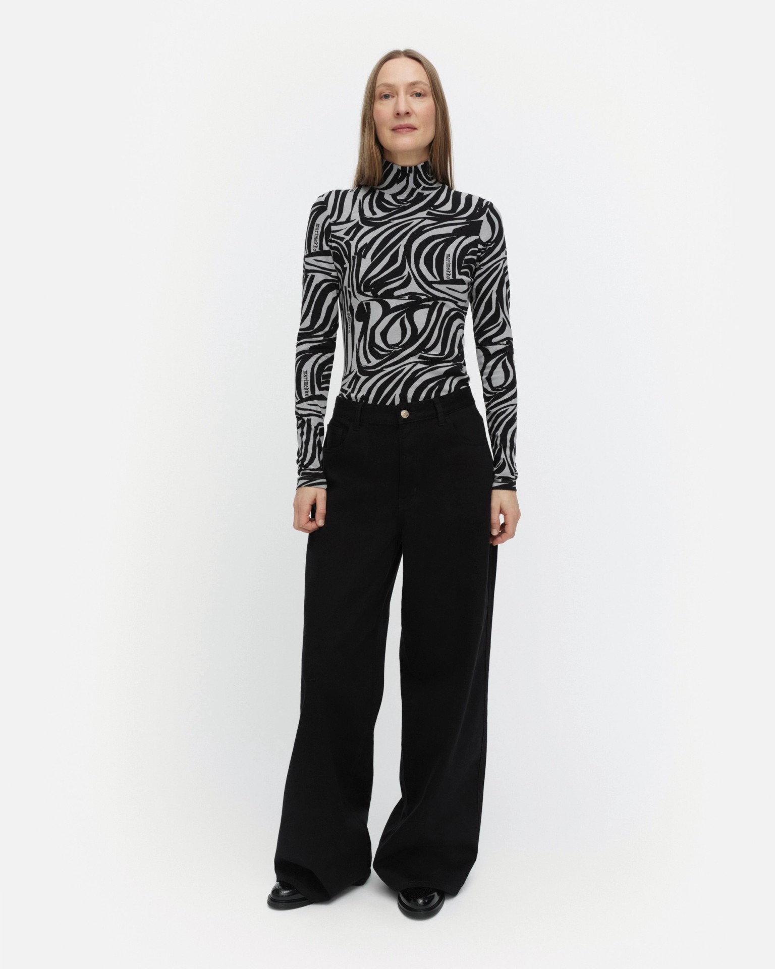 Jäkälä Jokuraita Logo, Turtleneck shirt, light grey, black,