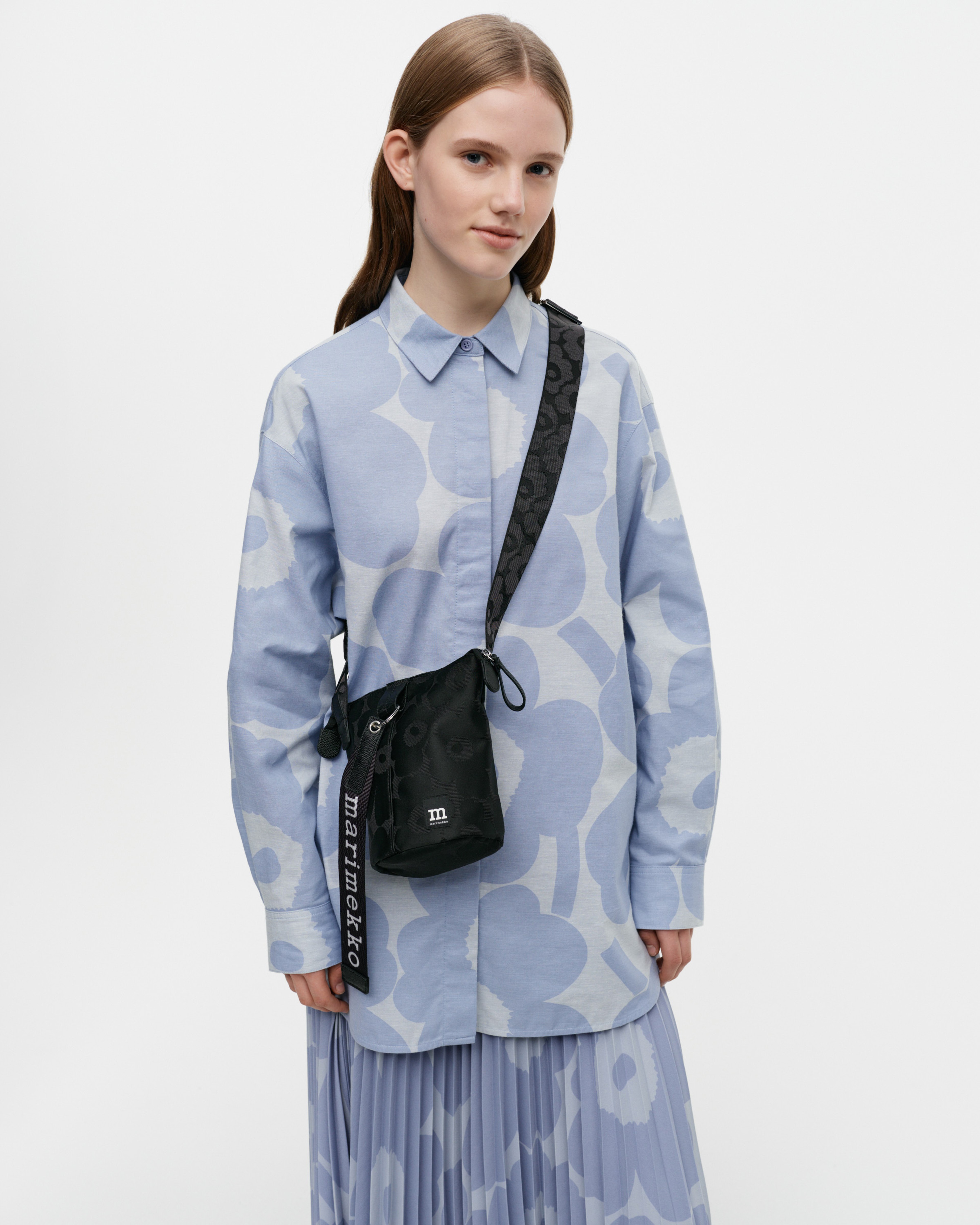 Essential Bucket Unikko Laukku