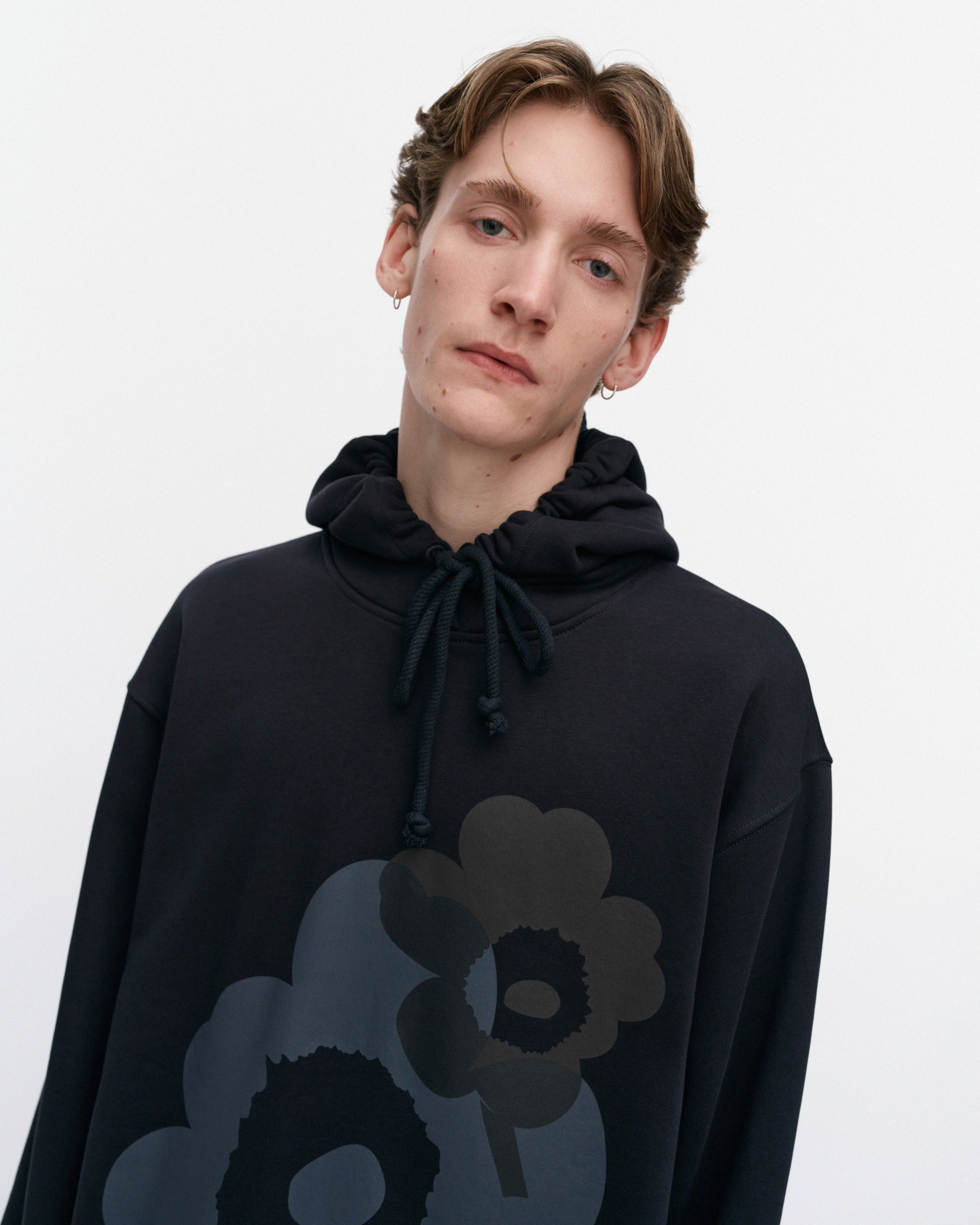 Teesi Unikko Placement, Kioski hoodie, black, dark grey,