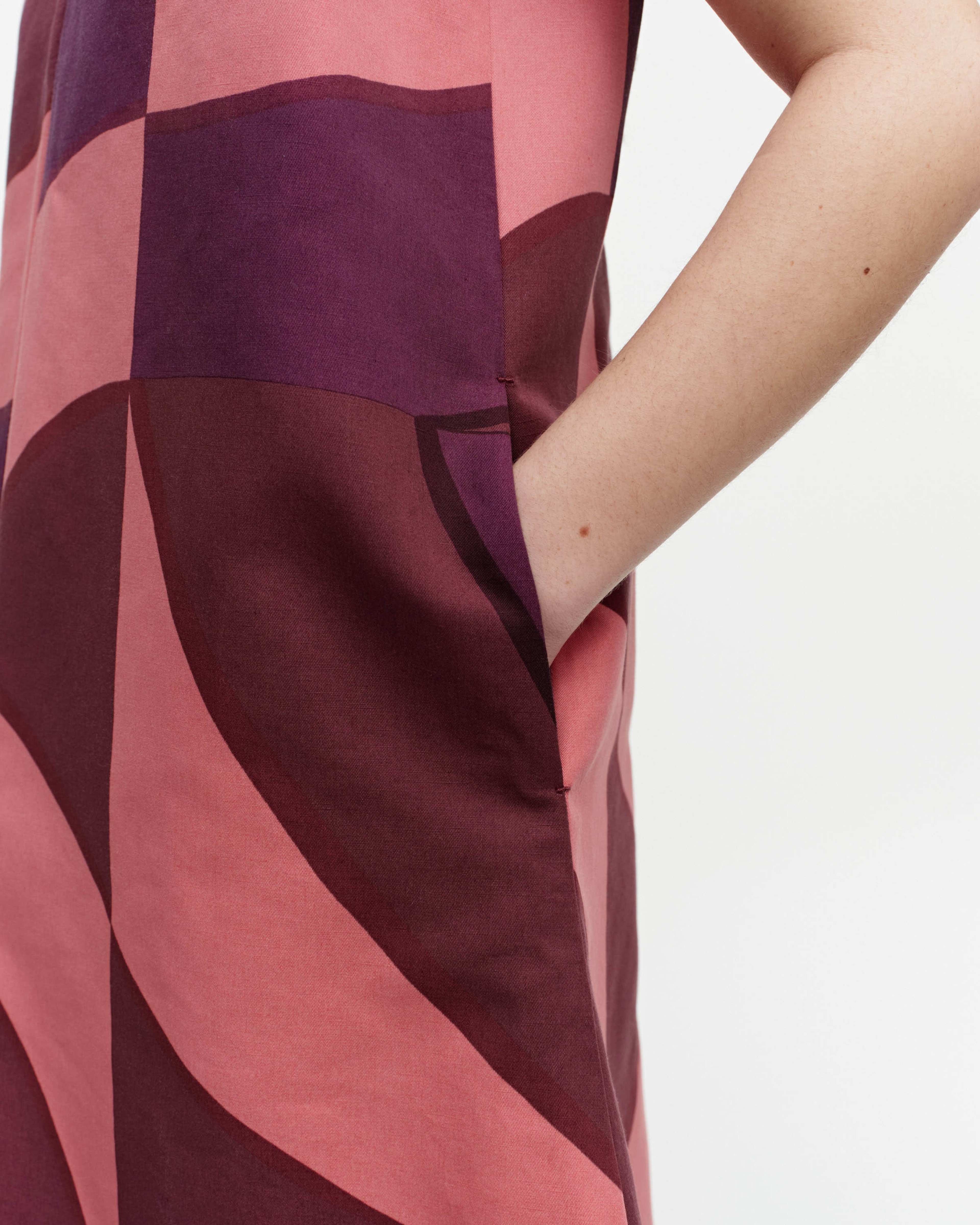 Laineilla Savanni, Cotton-linen dress, dark red, pink,